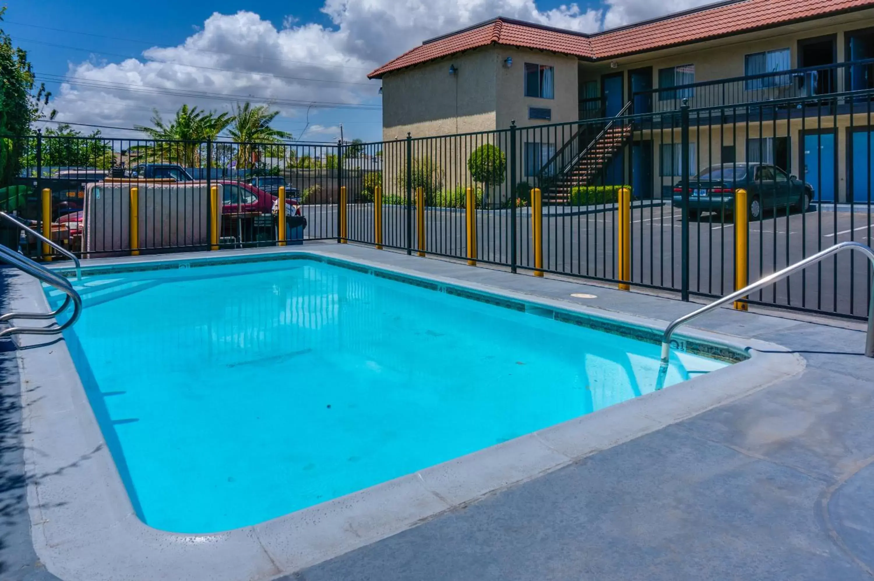 Swimming Pool in Motel Moonlight