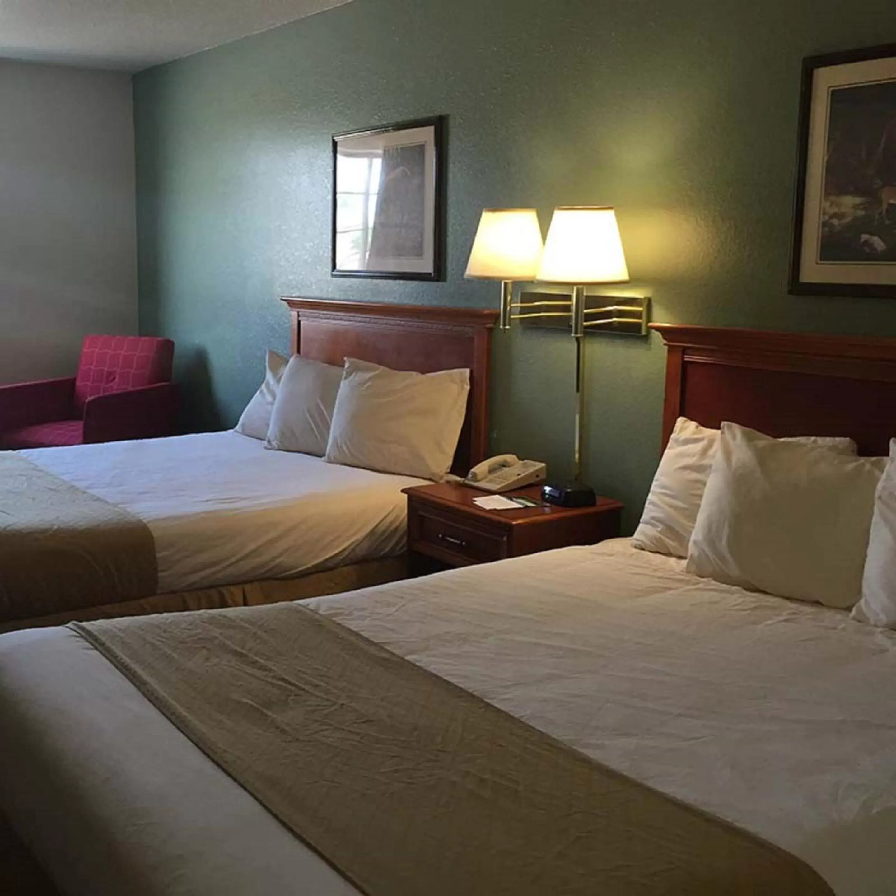 Photo of the whole room, Bed in Osceola Grand Hotel