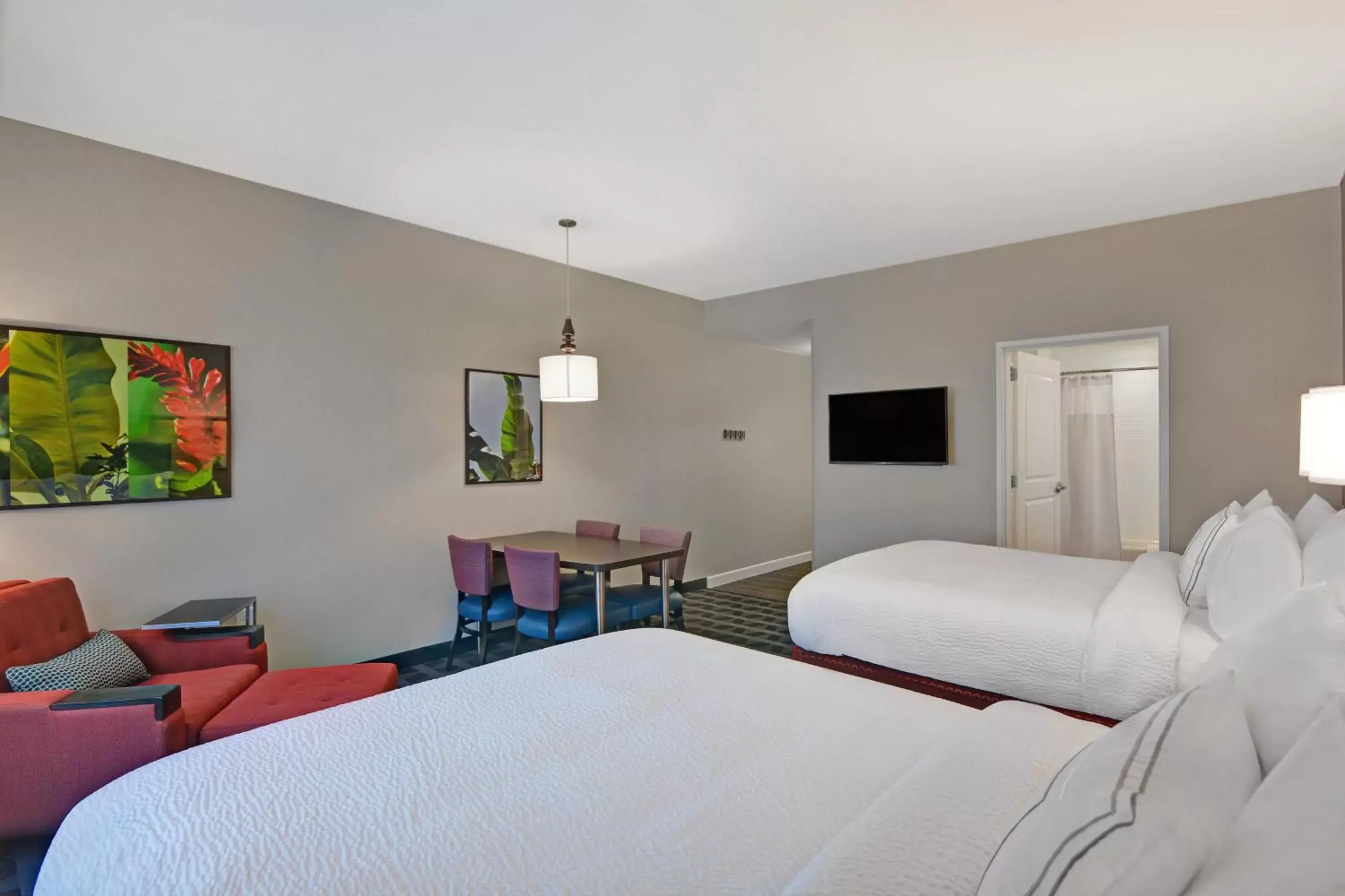 Photo of the whole room, Bed in TownePlace Suites by Marriott Sarasota/Bradenton West