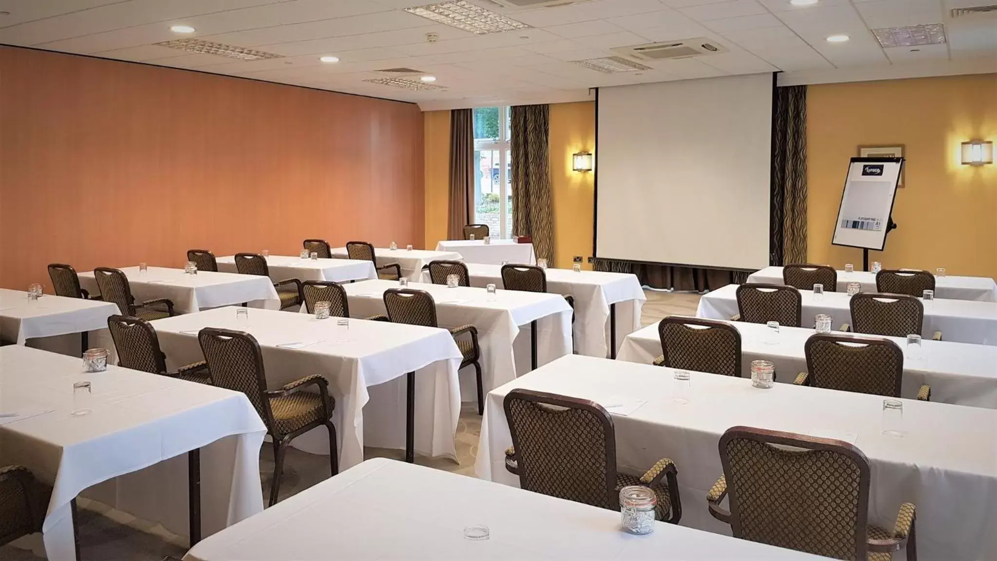 Meeting/conference room in Holiday Inn Kenilworth - Warwick, an IHG Hotel