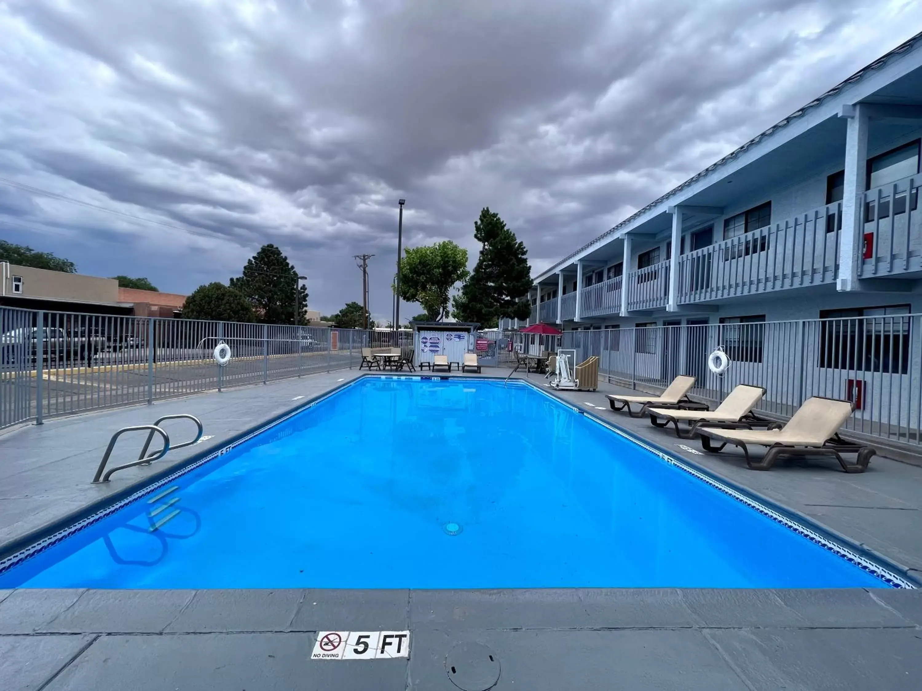 Swimming Pool in Quality Inn Santa Fe New Mexico