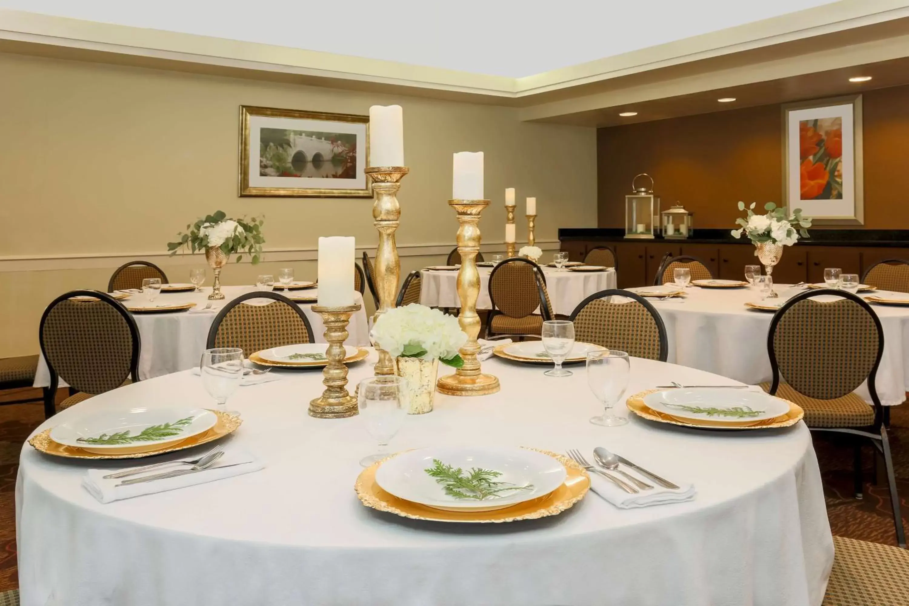 Meeting/conference room, Restaurant/Places to Eat in Hilton Garden Inn Tallahassee