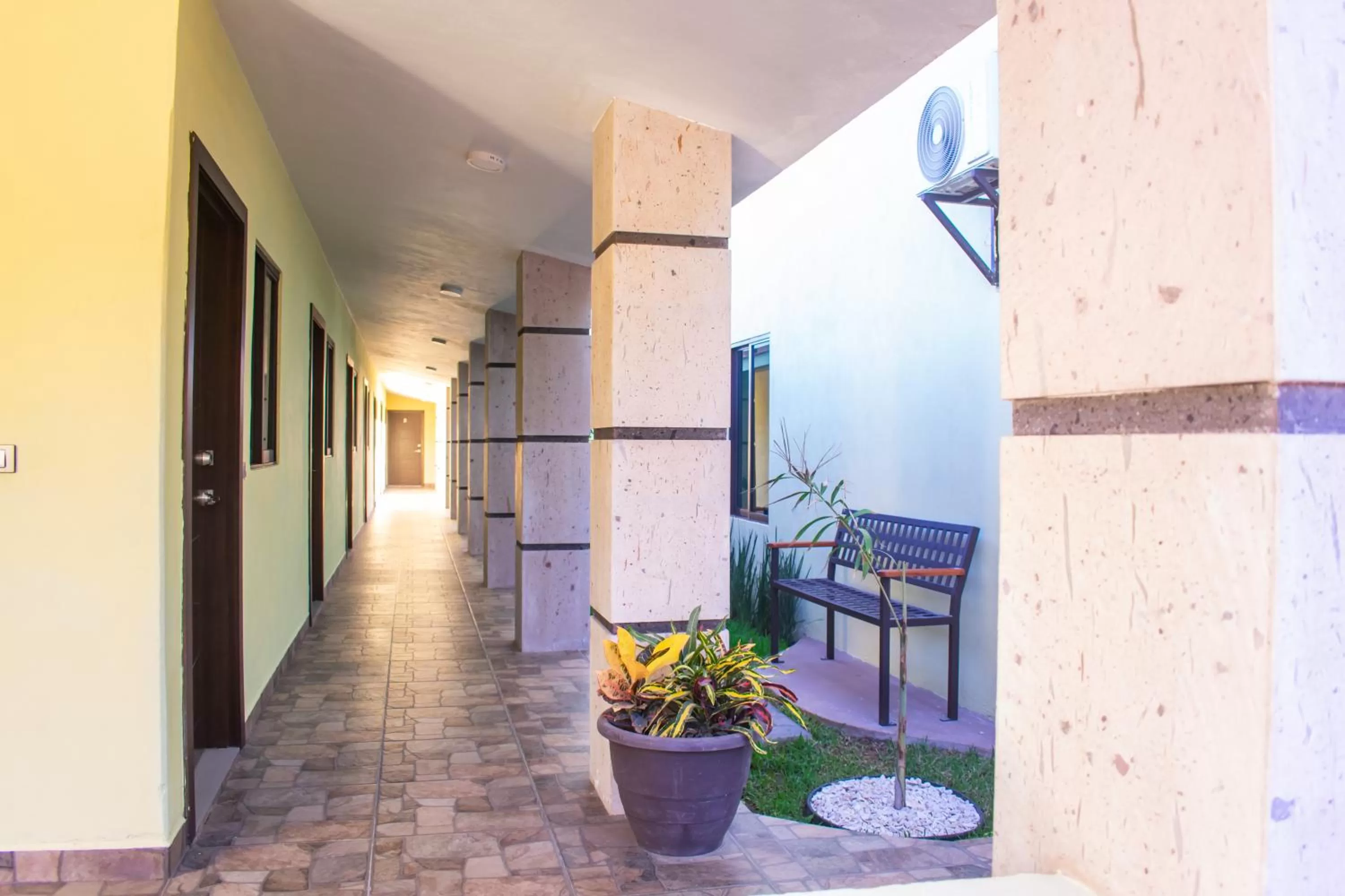 Day in Hotel EL MILAGRO