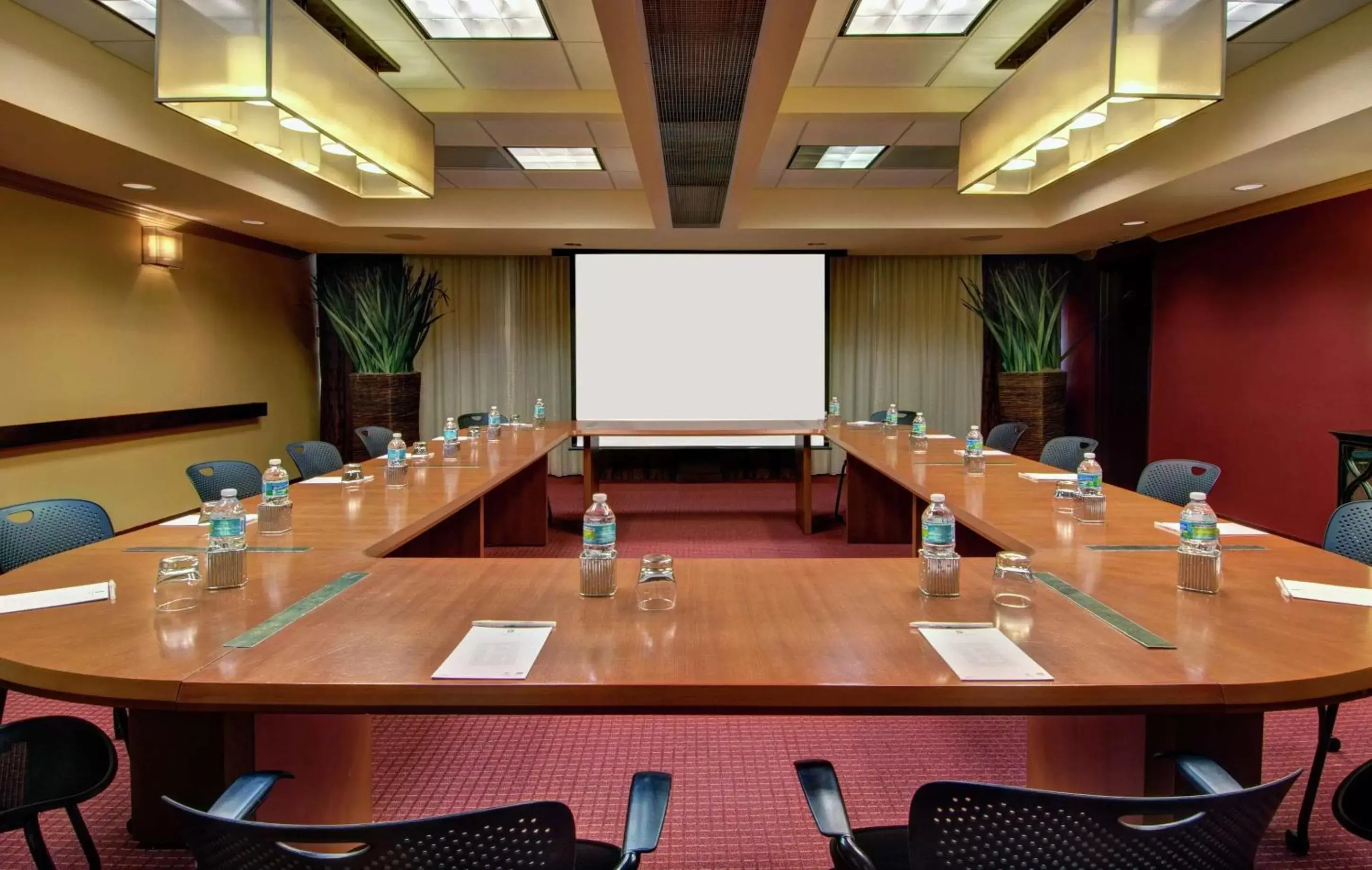 Meeting/conference room in Embassy Suites by Hilton West Palm Beach Central