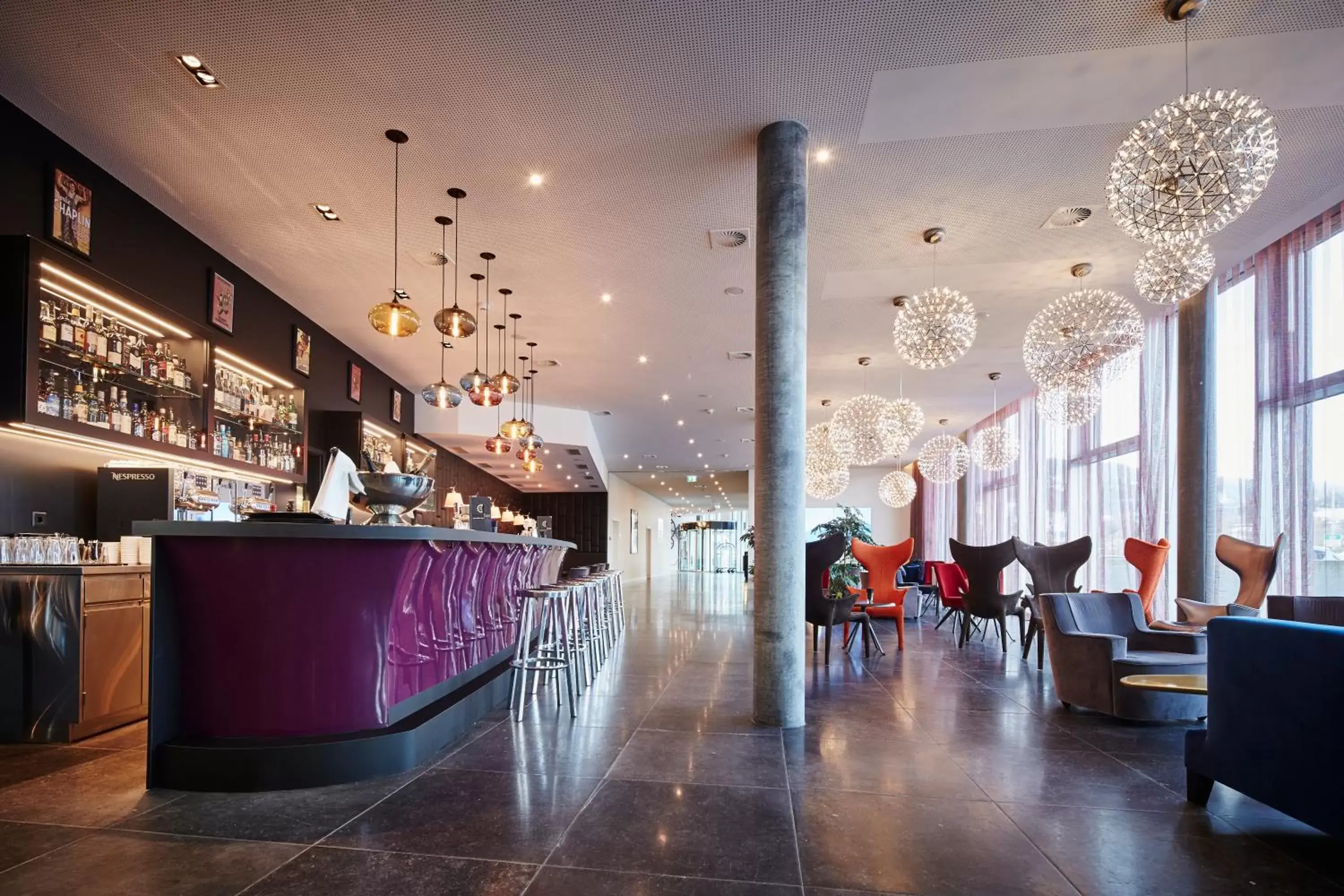 Lounge or bar, Lobby/Reception in Modern Times Hotel Vevey