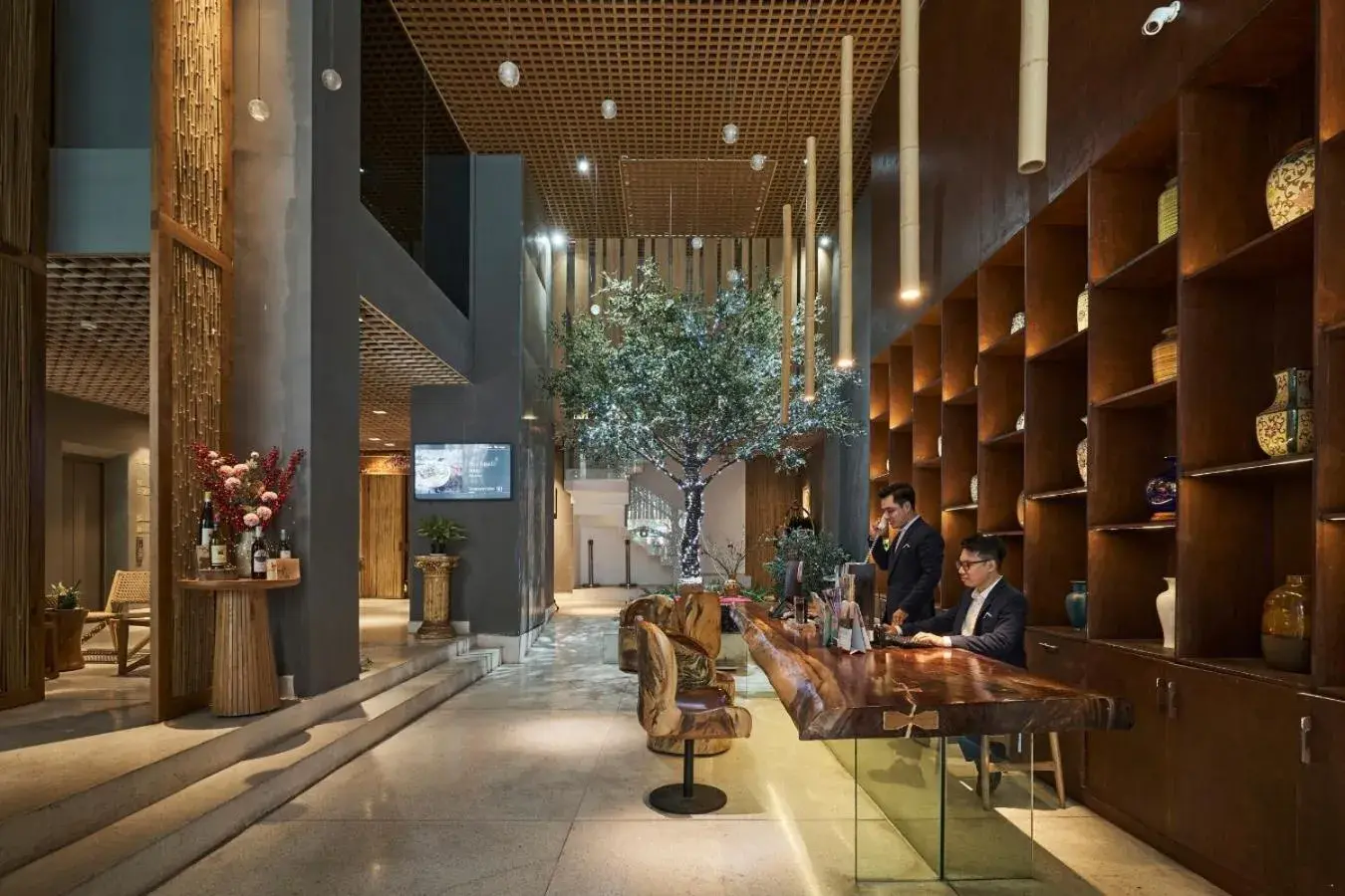 Lounge or bar, Lobby/Reception in Sky Gem Hotel Sora