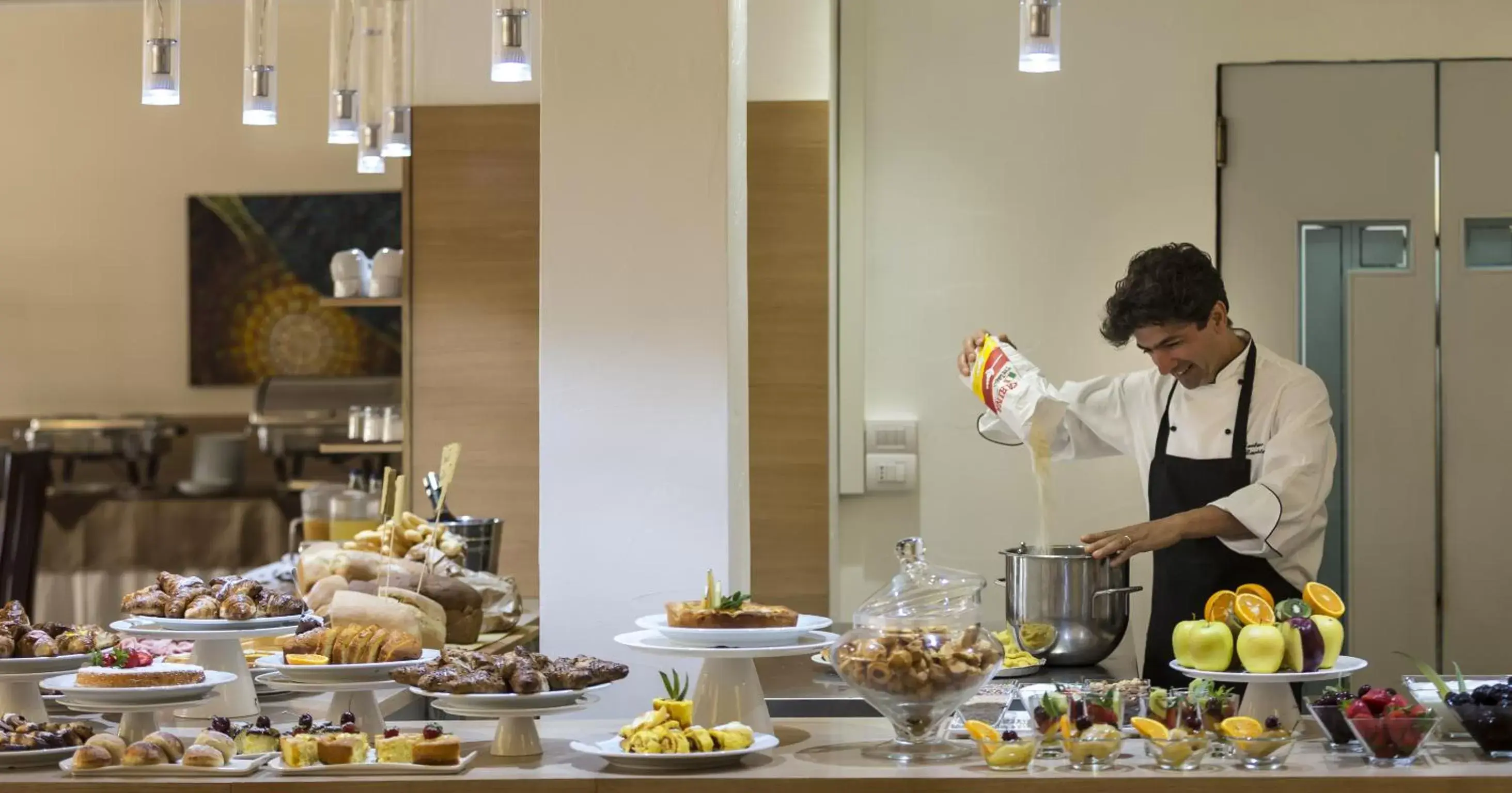 Continental breakfast in Hotel Boemia