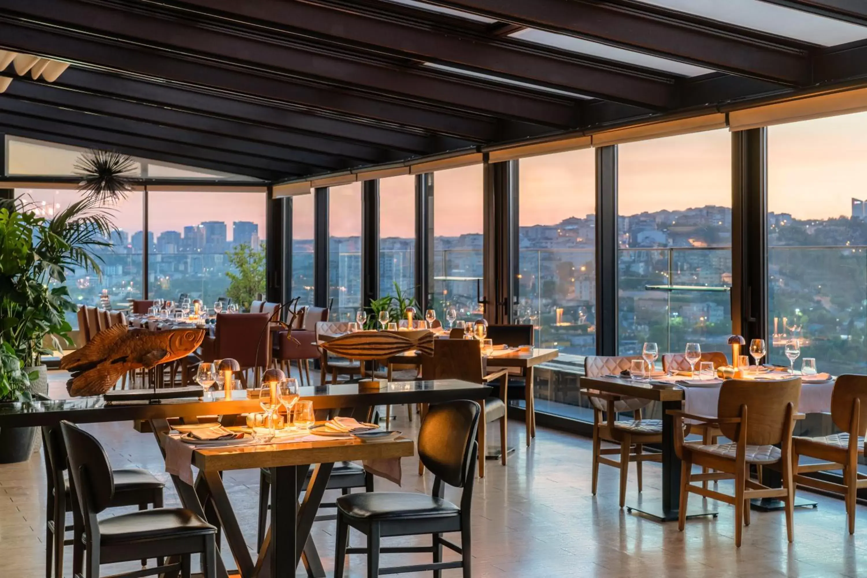 Restaurant/Places to Eat in Mövenpick Istanbul Hotel Golden Horn