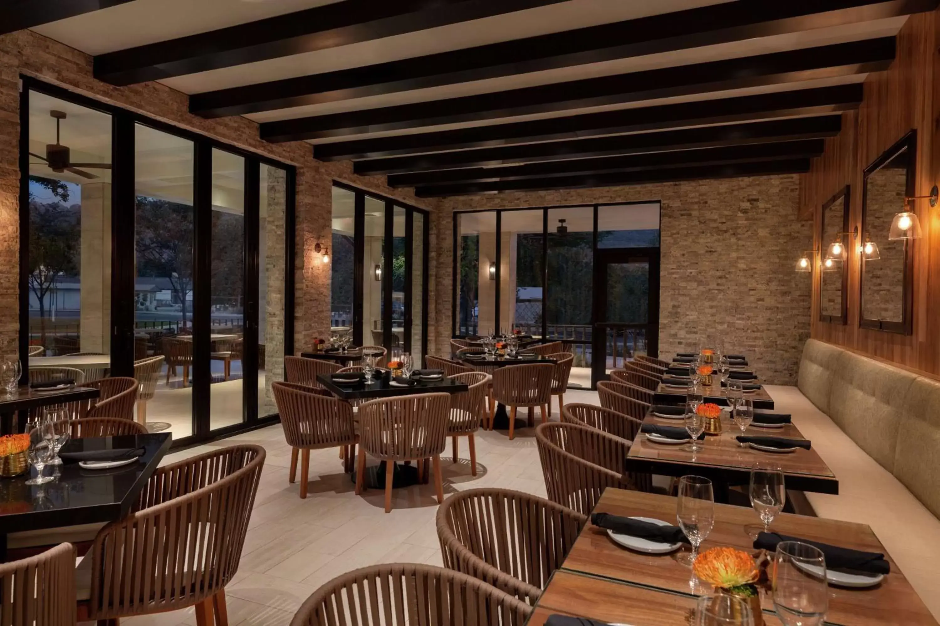 Dining area, Restaurant/Places to Eat in Hoodoo Moab, Curio Collection by Hilton