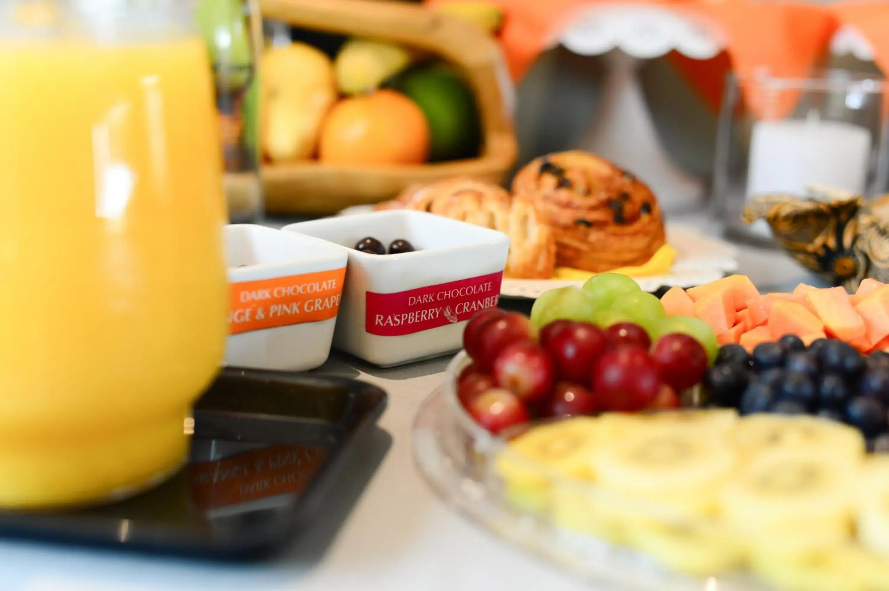 Breakfast in De Wingerd Wijnland Lodge Breakfast in De Wingerd Wijnland Lodge