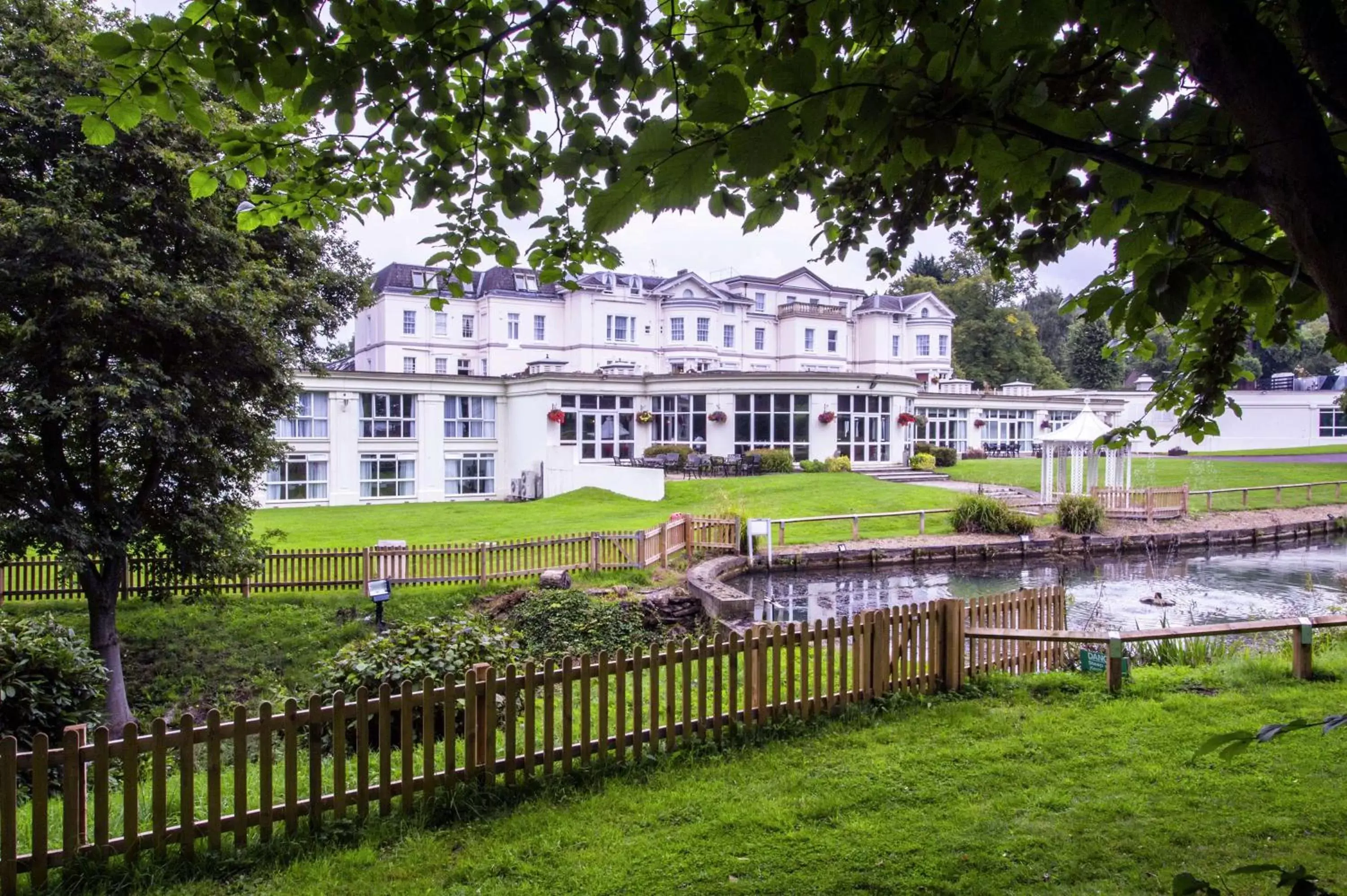 Property Building in DoubleTree by Hilton Cheltenham