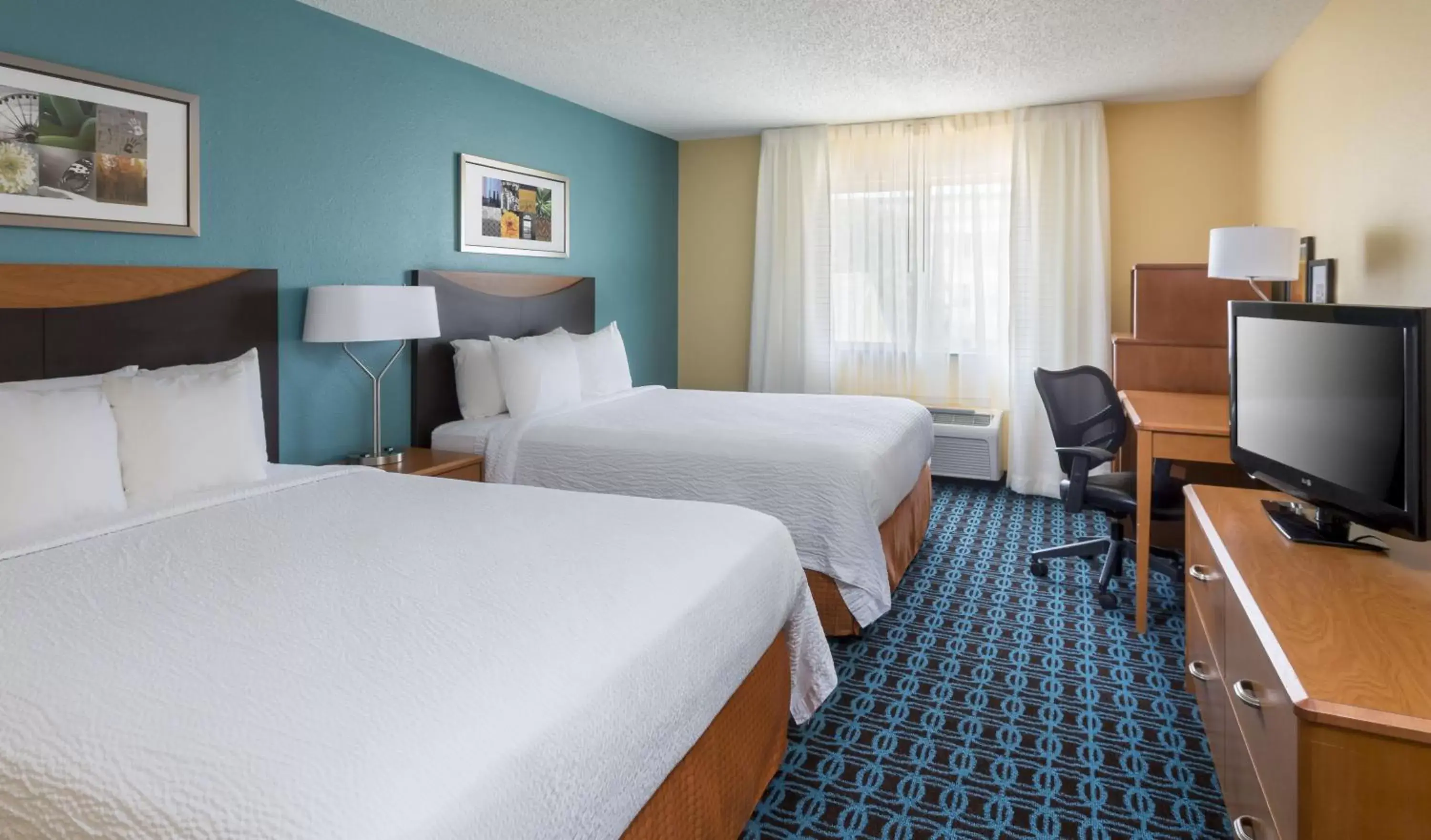 Photo of the whole room, Bed in Fairfield Inn & Suites Temple Belton