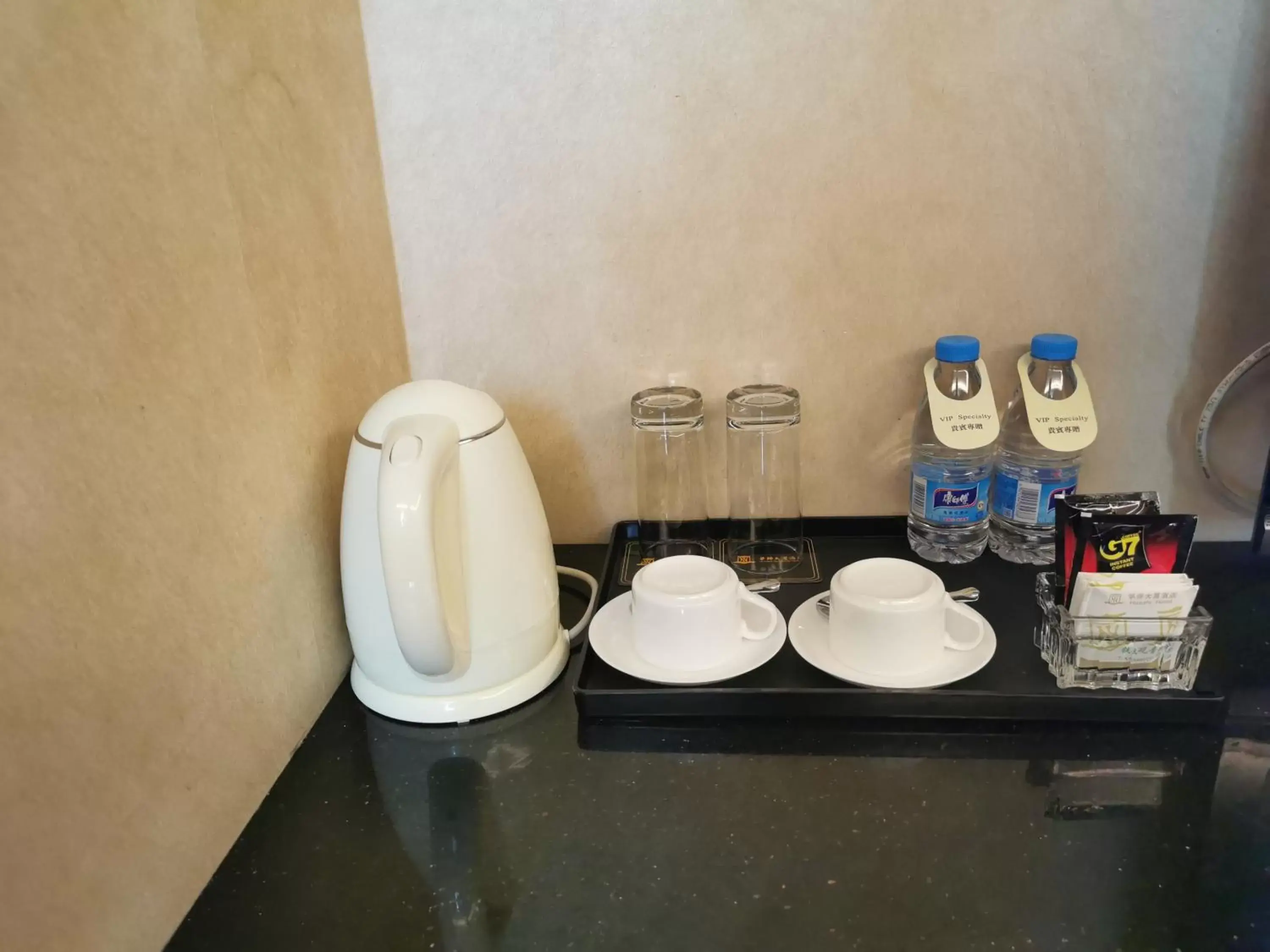 People, Kitchen/Kitchenette in Hua Shi Hotel