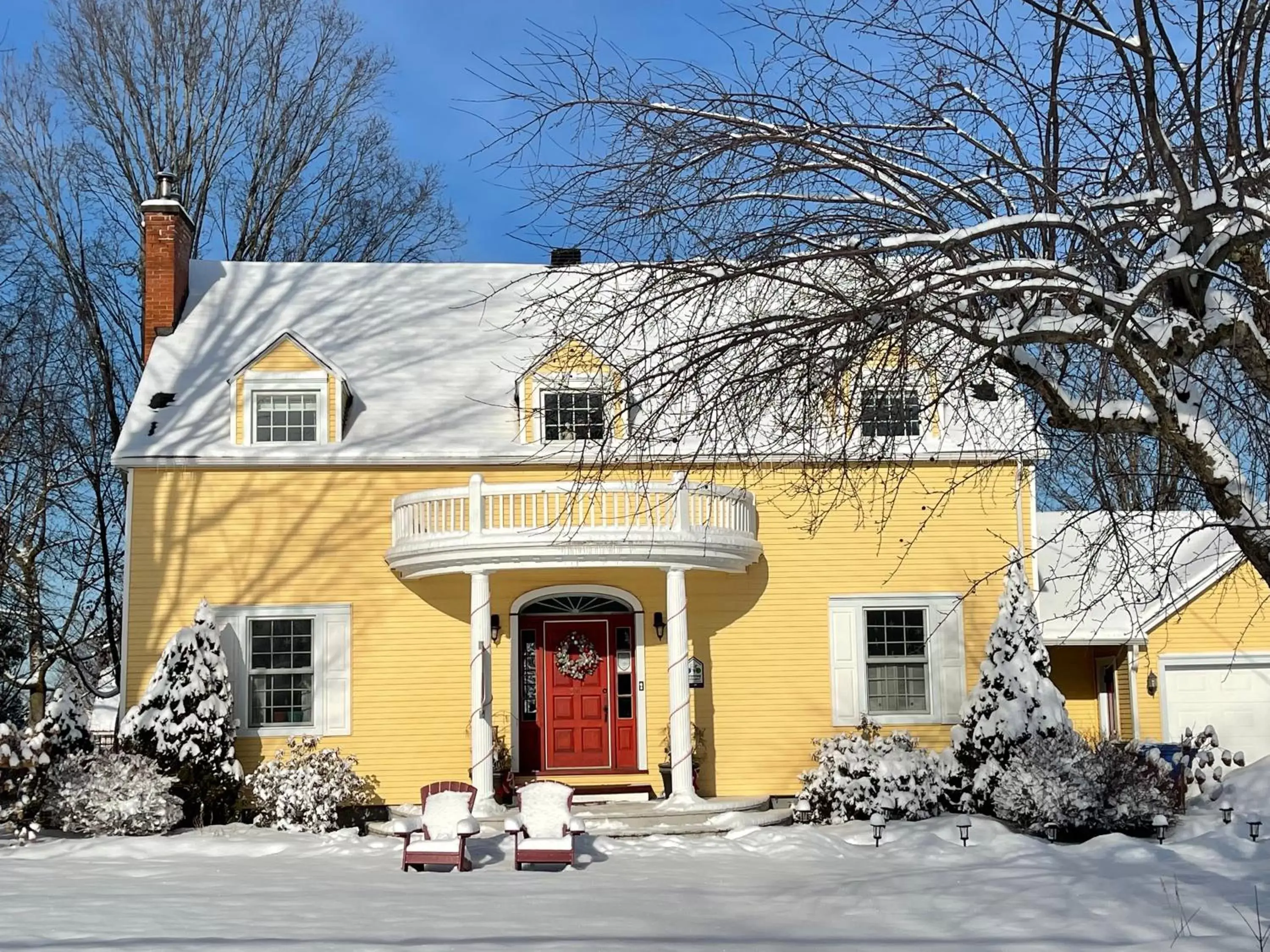 Property building, Winter in Manoir Alegria