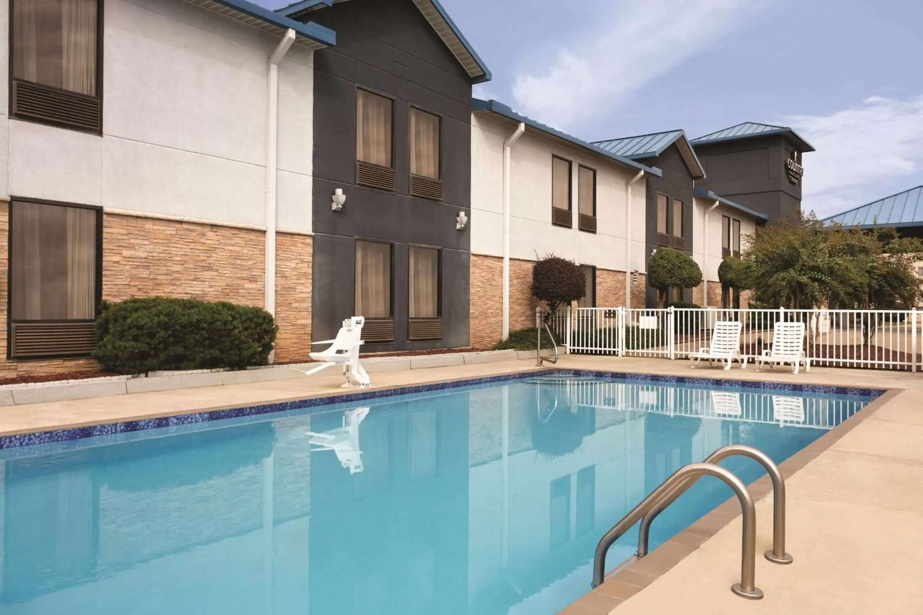 Activities, Swimming Pool in Country Inn & Suites by Radisson, Bryant (Little Rock), AR