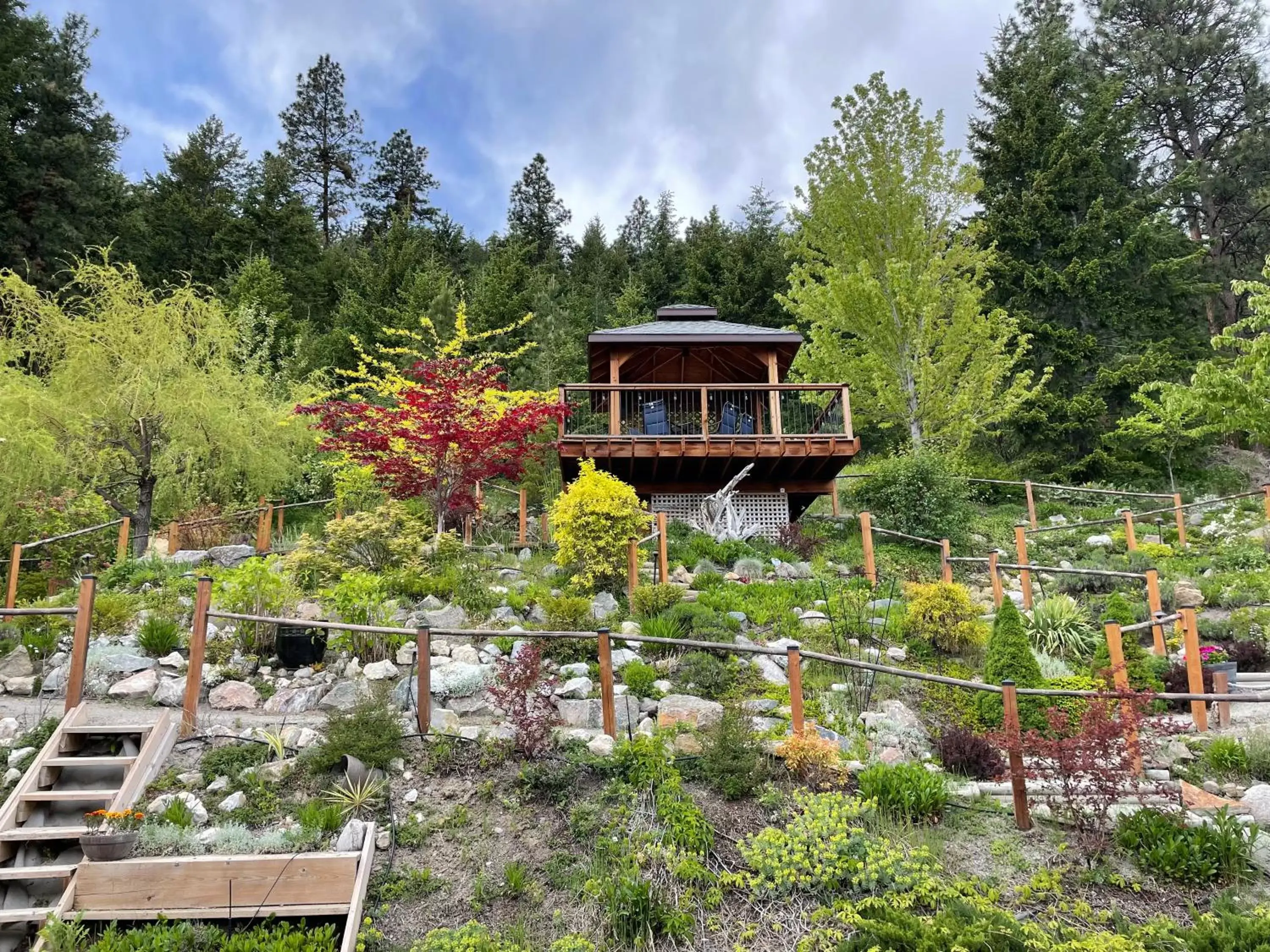 Garden, Property Building in Les Chambres Roses