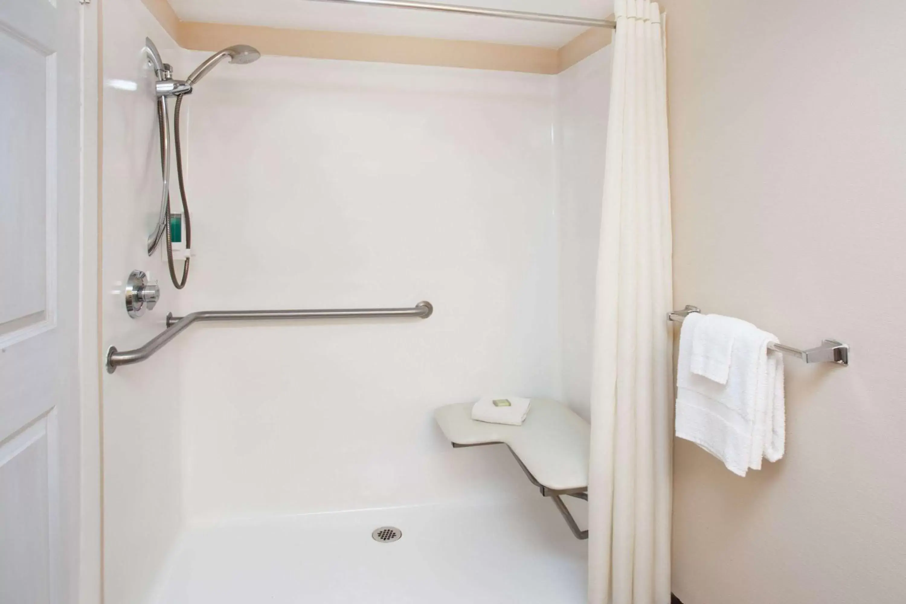 Bathroom in Super 8 by Wyndham Chicago/Rosemont/O'Hare/SE