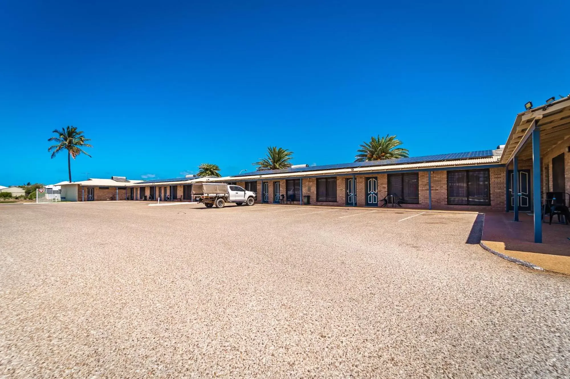 Property building in Carnarvon Motel Property building in Carnarvon Motel