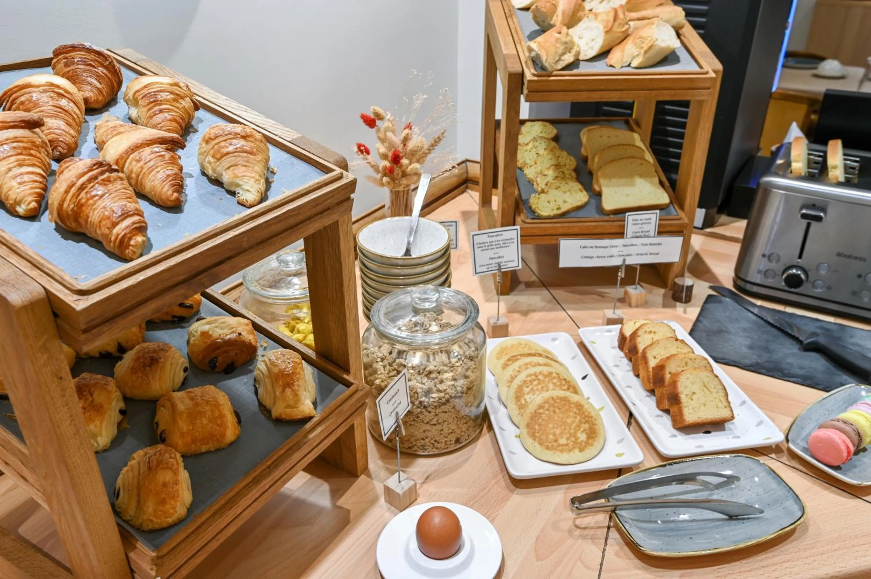 Breakfast in Hotel Elysees Opera