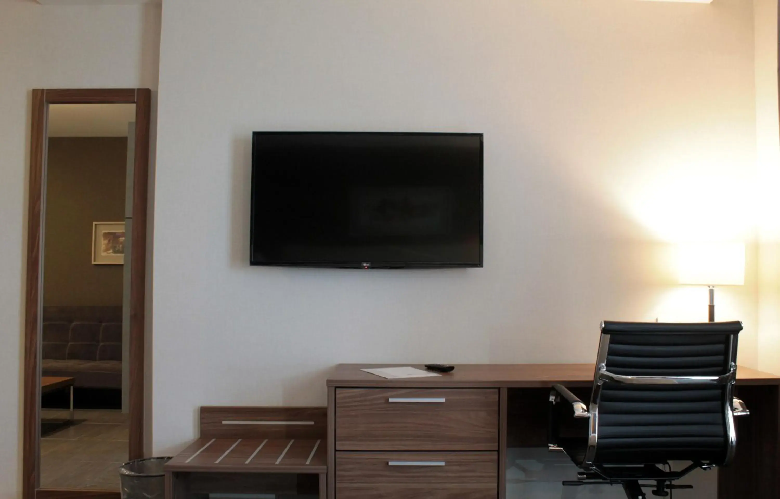 TV and multimedia, TV/Entertainment Center in Casa Inn Business Irapuato