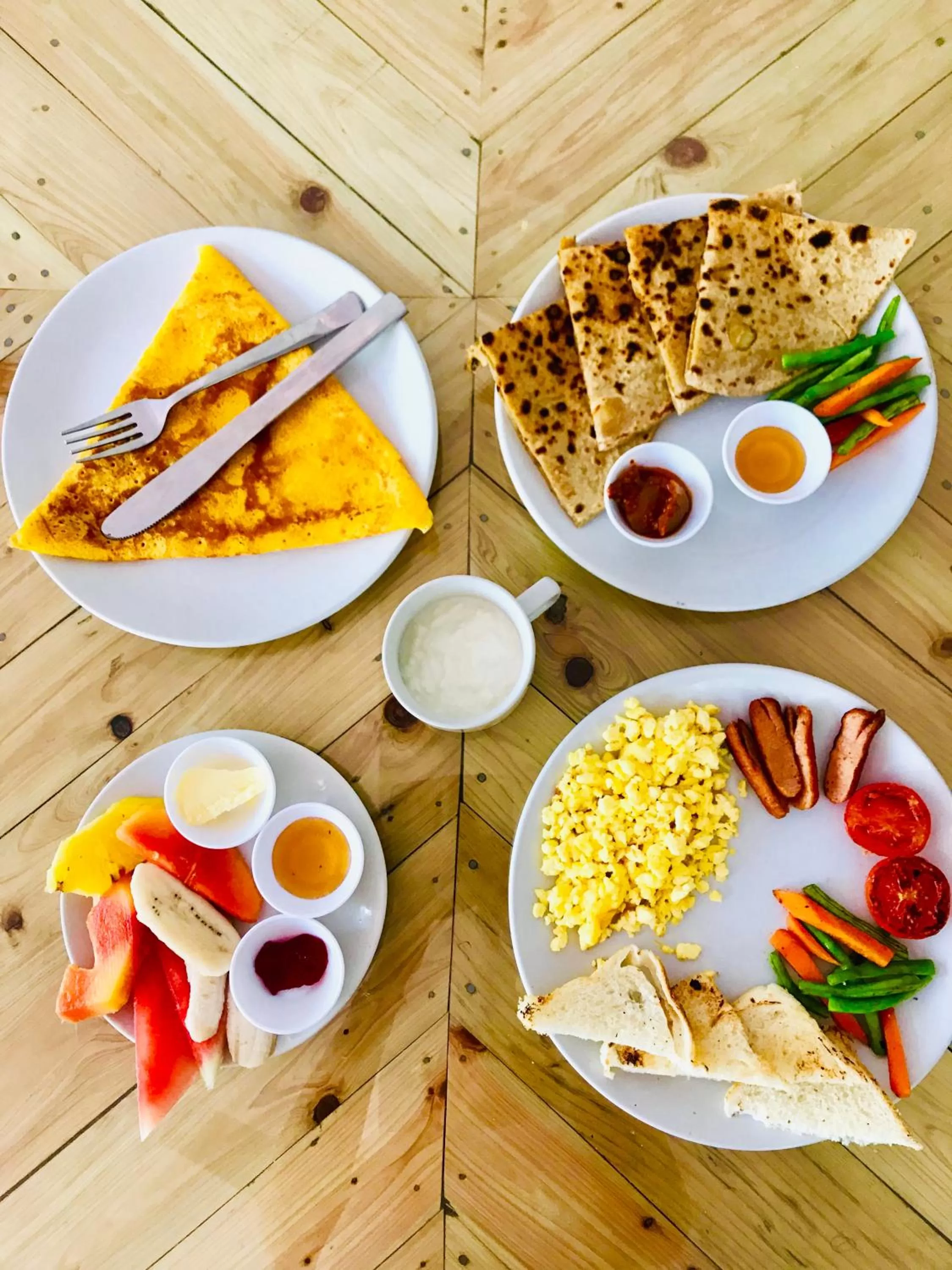 Breakfast in LaligurasVilla Beachside Escape - 100m to Beach