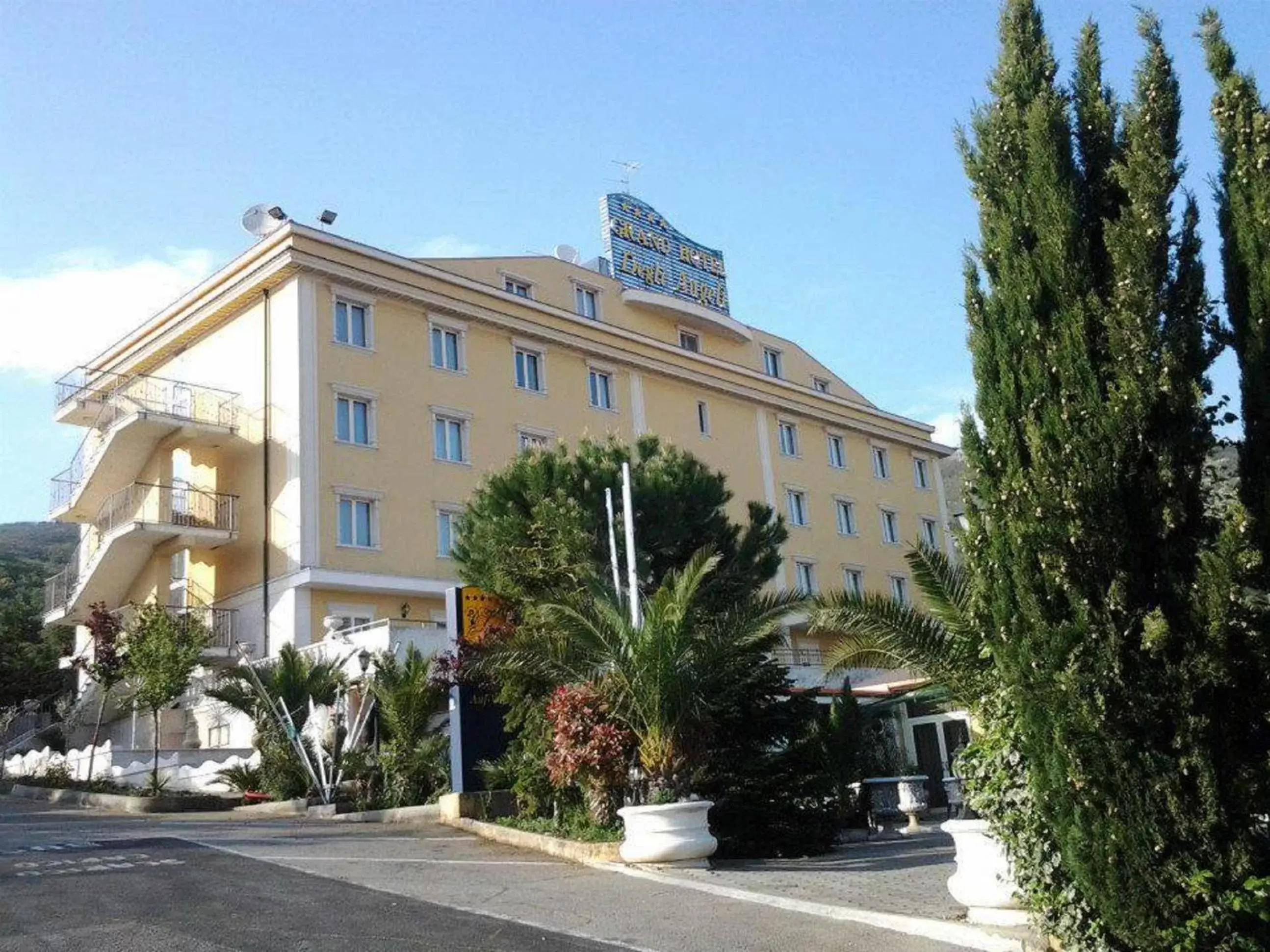 Facade/entrance, Property Building in Grand Hotel degli Angeli