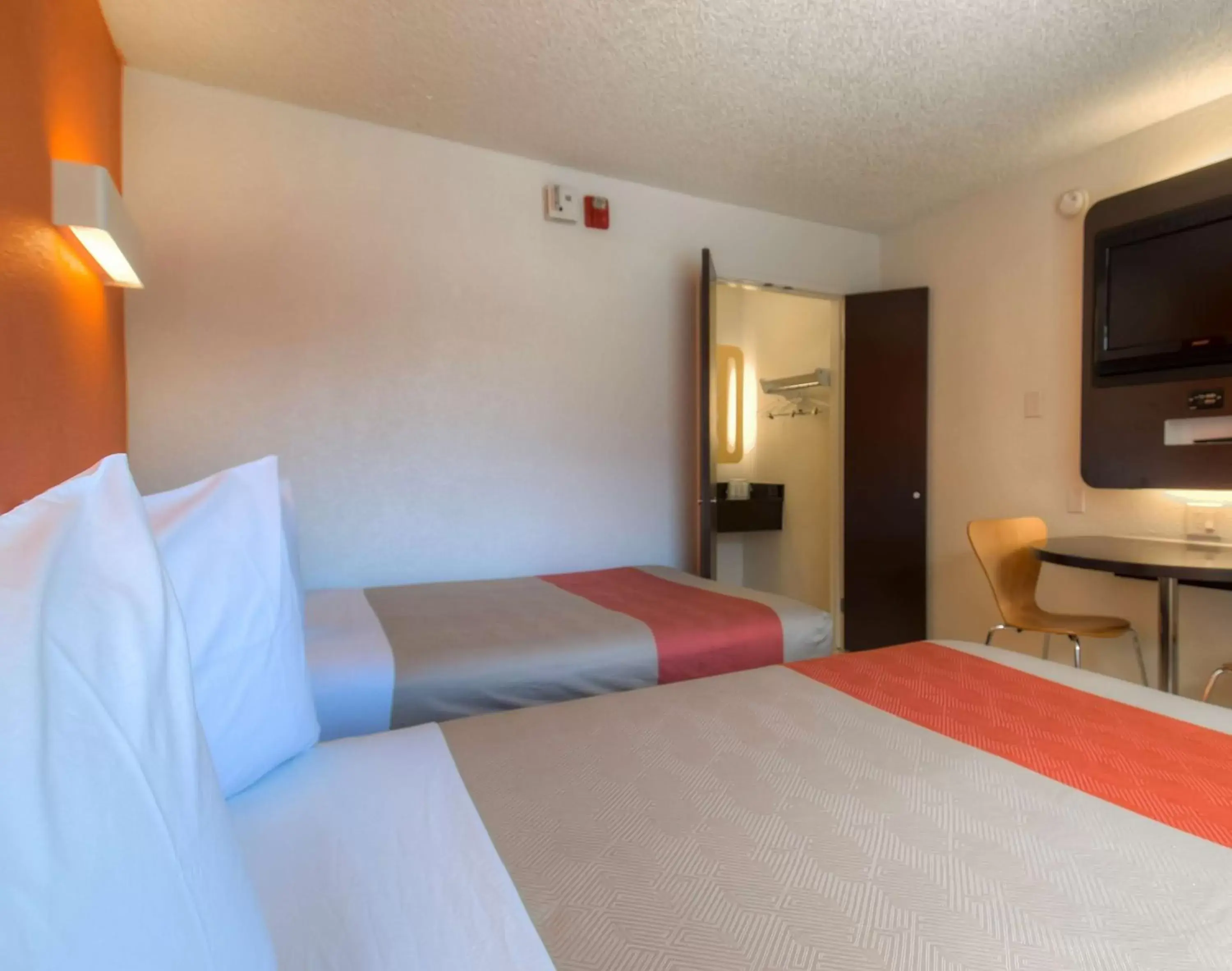 Bedroom, Bed in Motel 6-Las Vegas, NV - Tropicana
