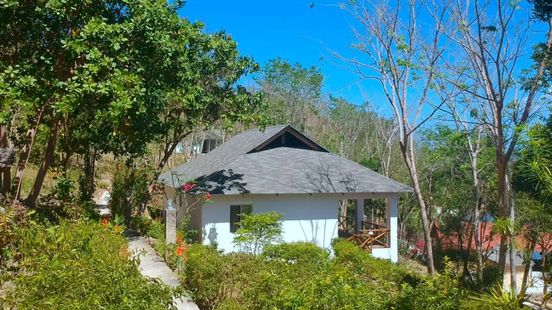 Garden, Property Building in Chindonan Dive Resort