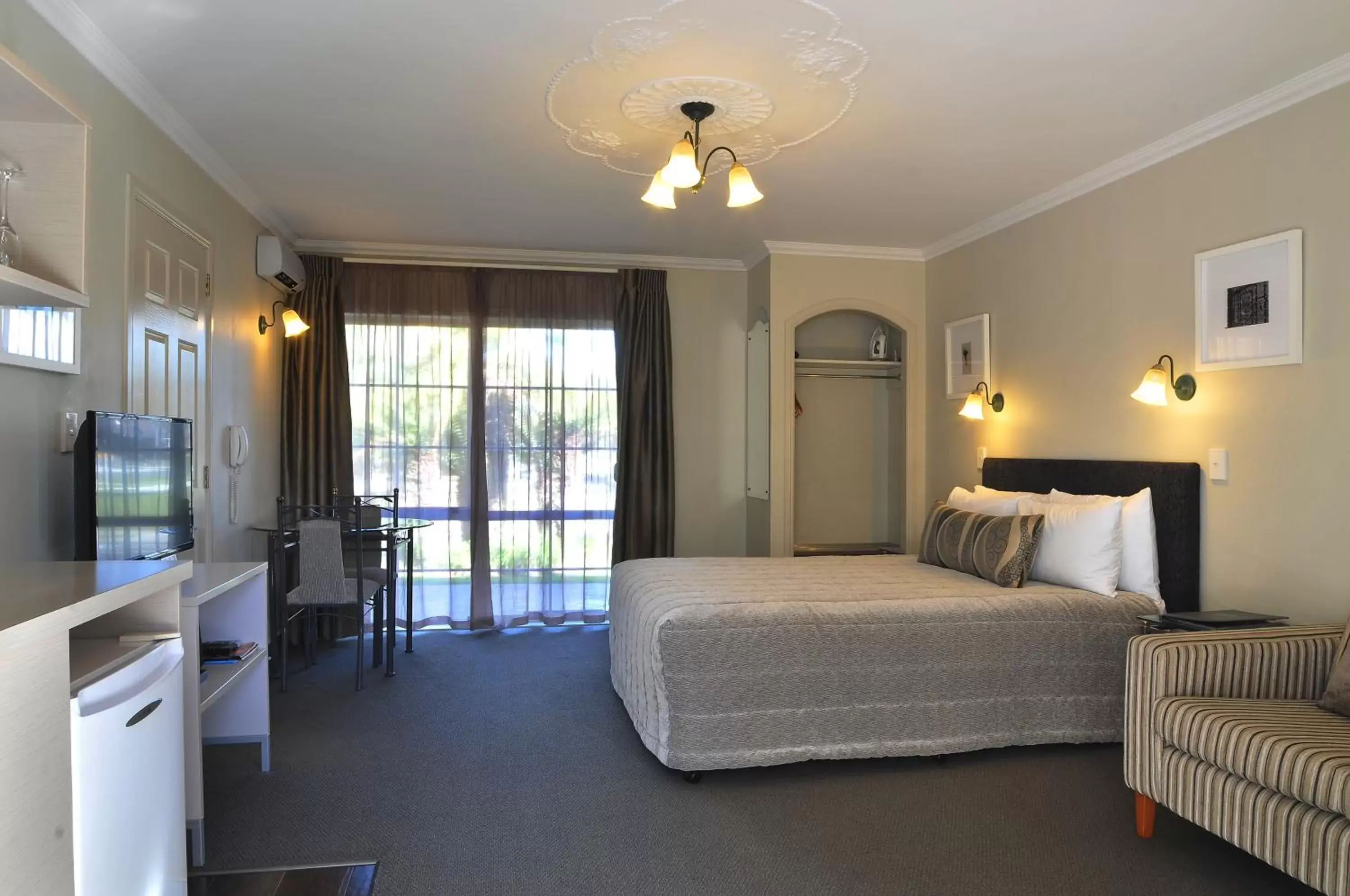 Photo of the whole room in Silver Fern Rotorua Suites & Spa