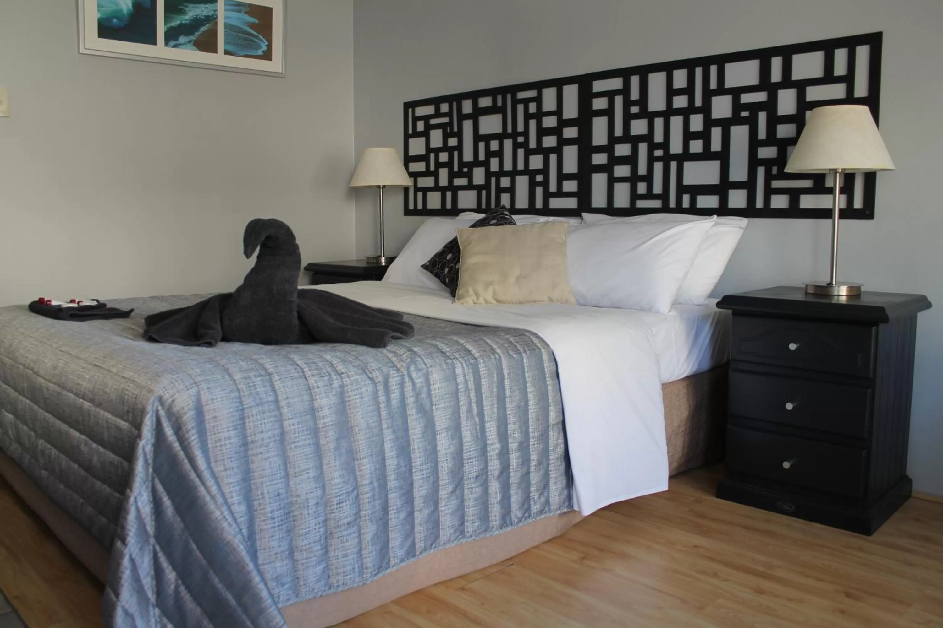 Bedroom, Bed in Limassol Motel