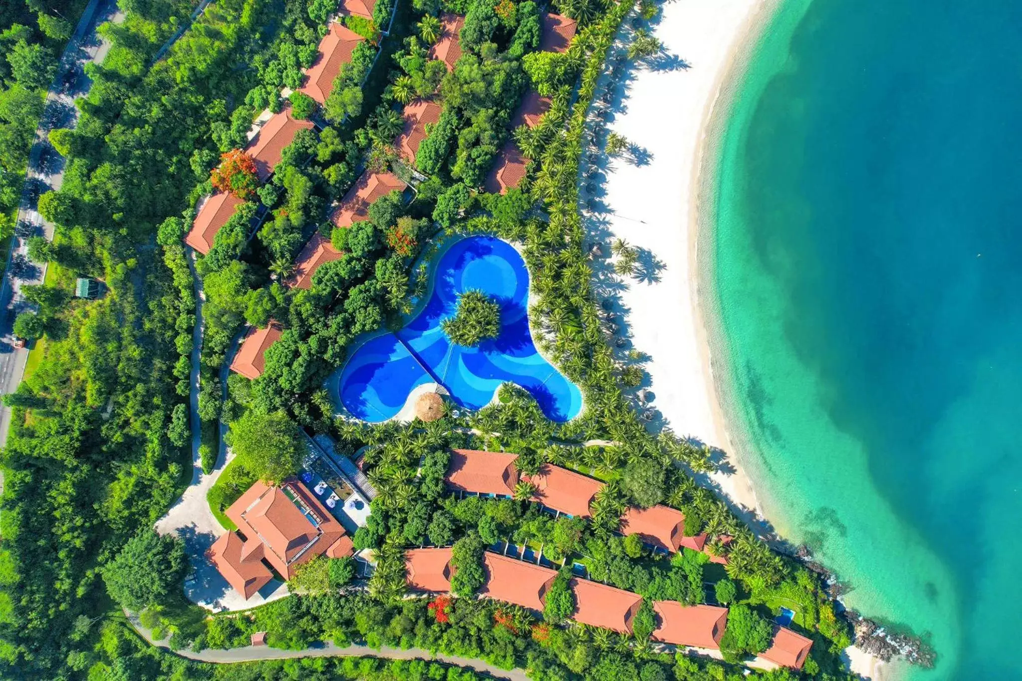 Property building, Bird's-eye View in Vinpearl Luxury Nha Trang