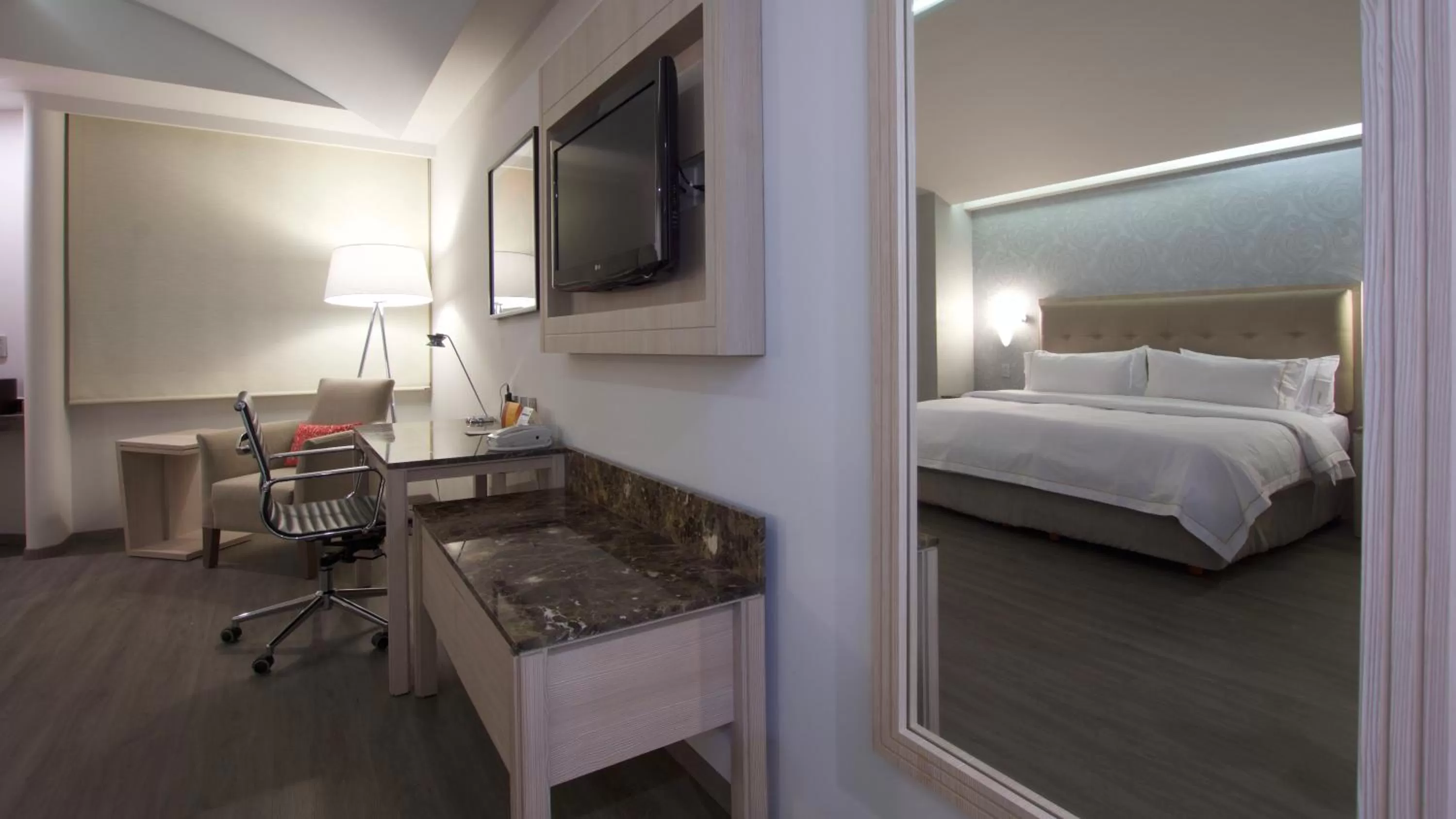 Decorative detail, Bed in Holiday Inn Express Mexico- Toreo by IHG