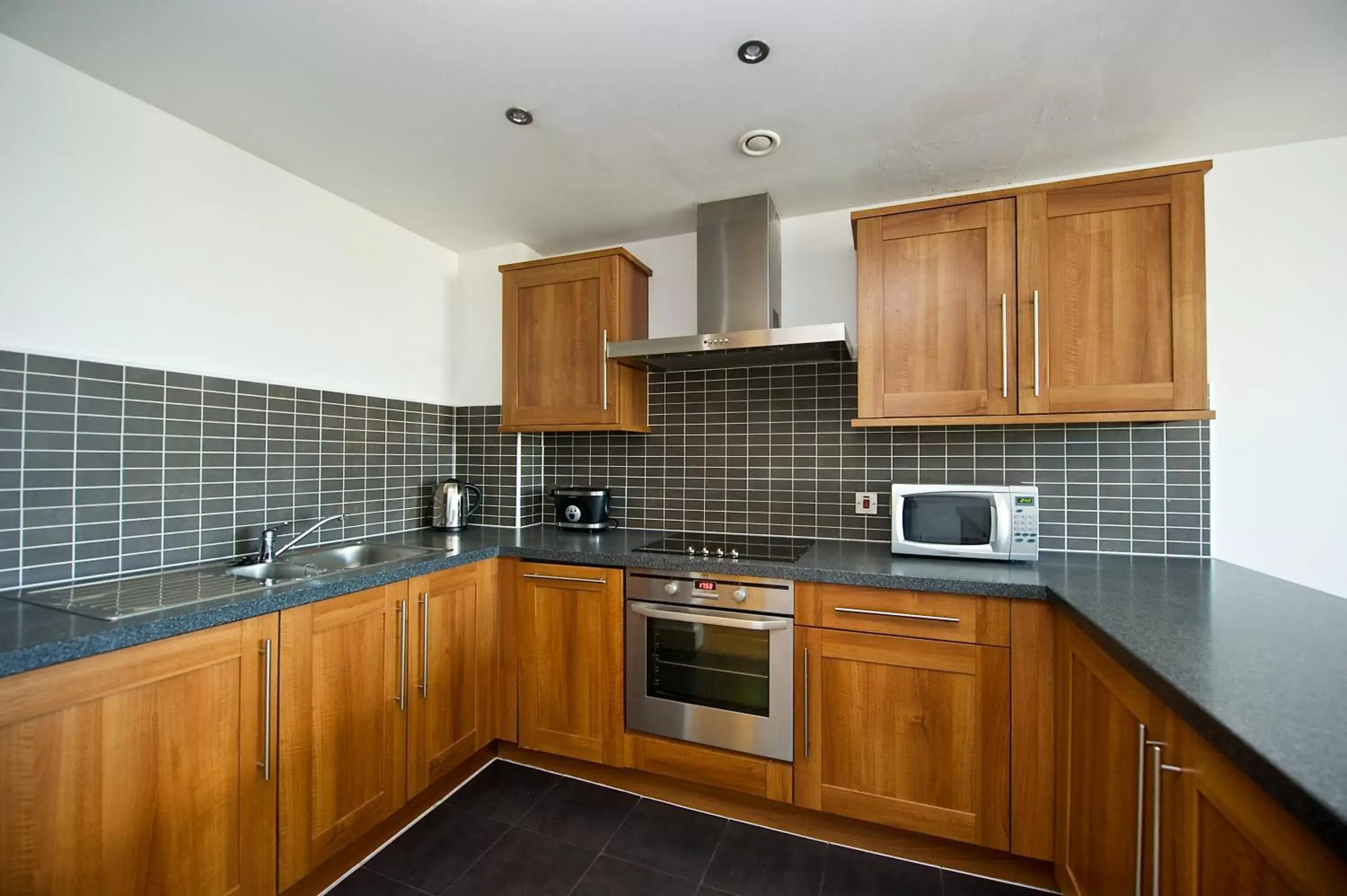 Kitchen or kitchenette, Kitchen/Kitchenette in Staycity Aparthotels Liverpool City Centre