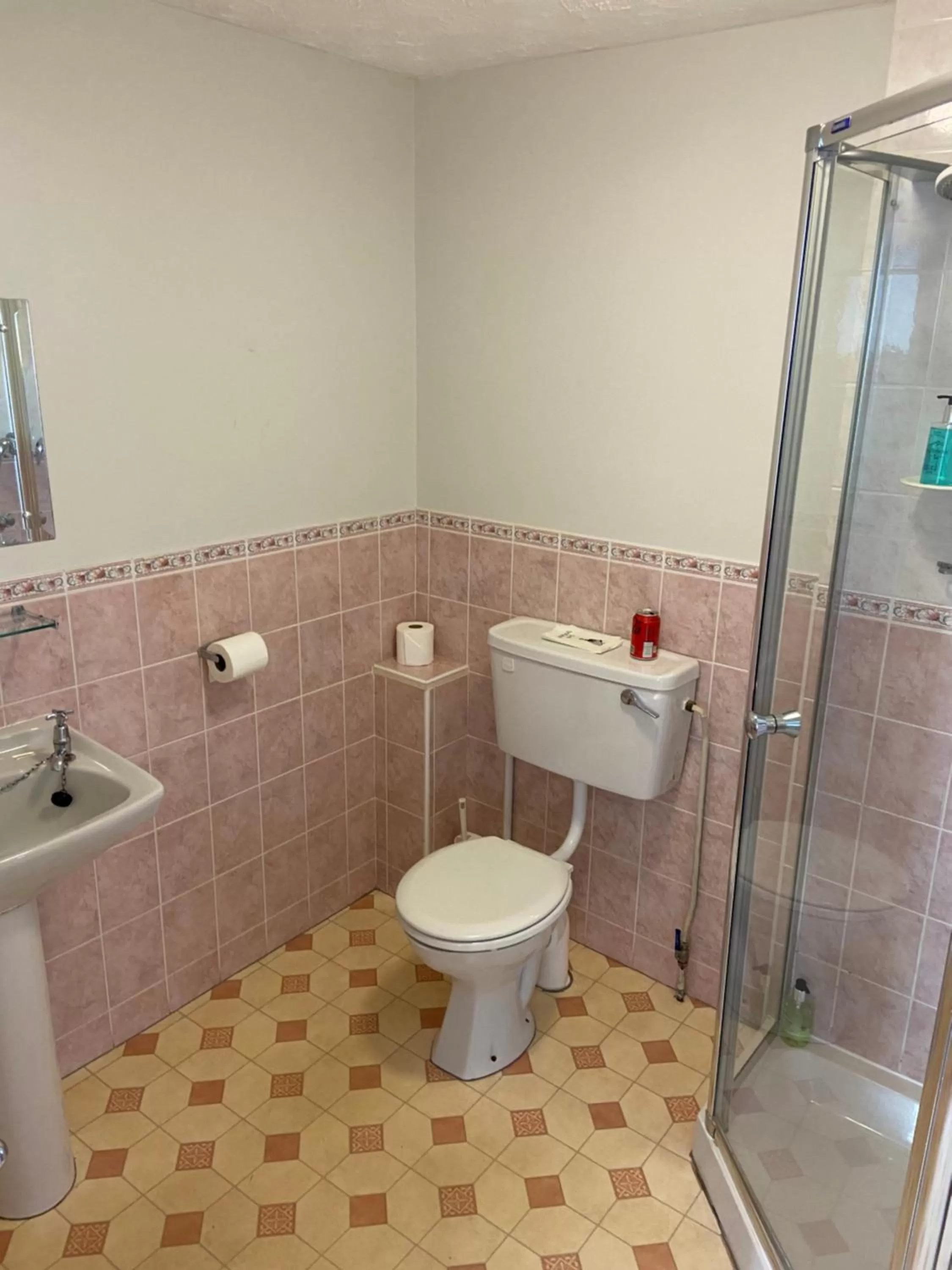 Shower in The Fairhaven Hotel