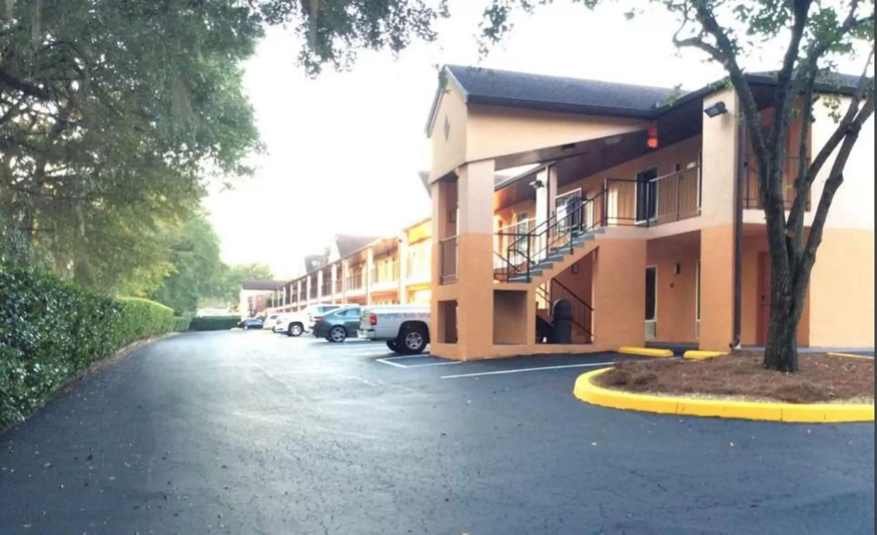 Property Building in Best Western Tallahassee Downtown Inn and Suites