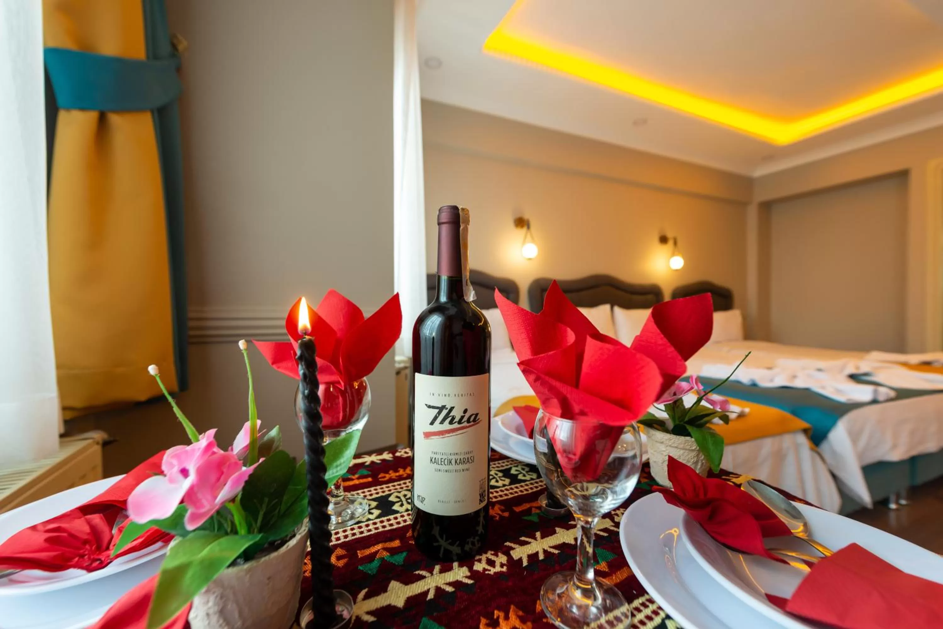 Food and drinks in Kadirga Studios