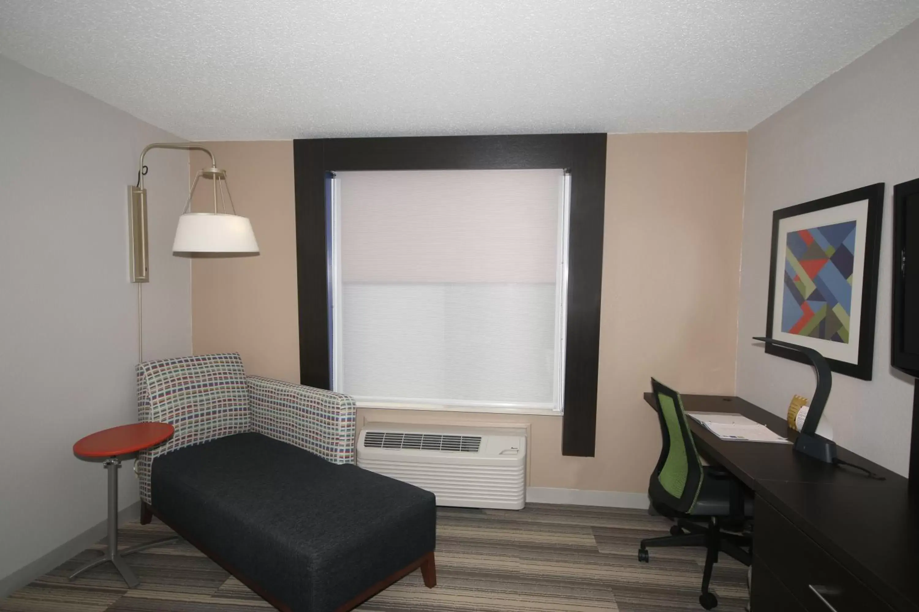 Seating Area in Holiday Inn Express Hillsville, an IHG Hotel