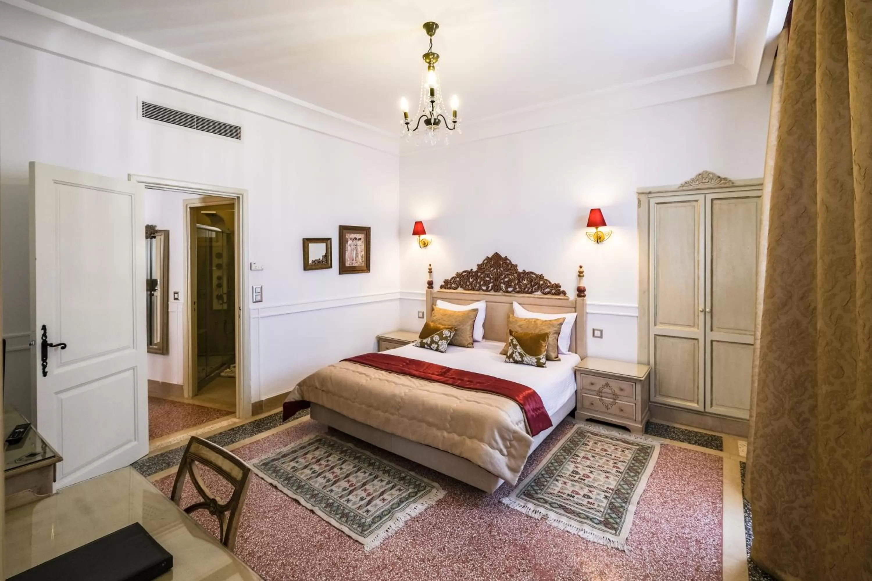 Bed in Majestic Hotel