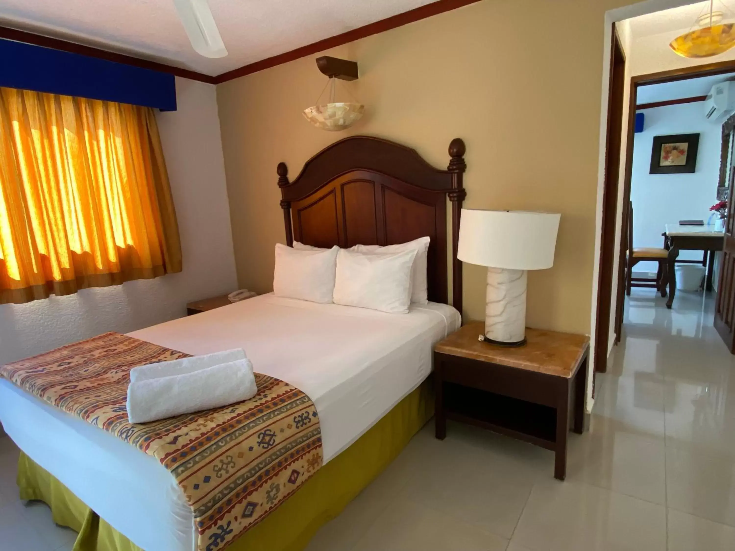 Bed in Hotel Las Golondrinas
