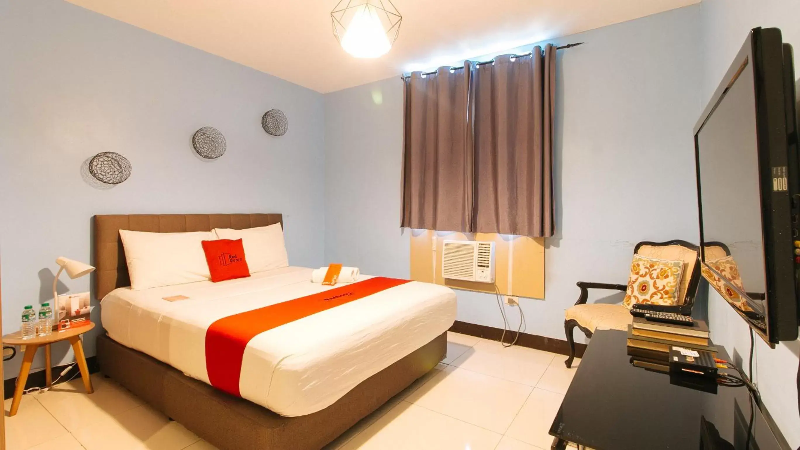Bedroom, Bed in RedDoorz Plus @ Kamuning Quezon City
