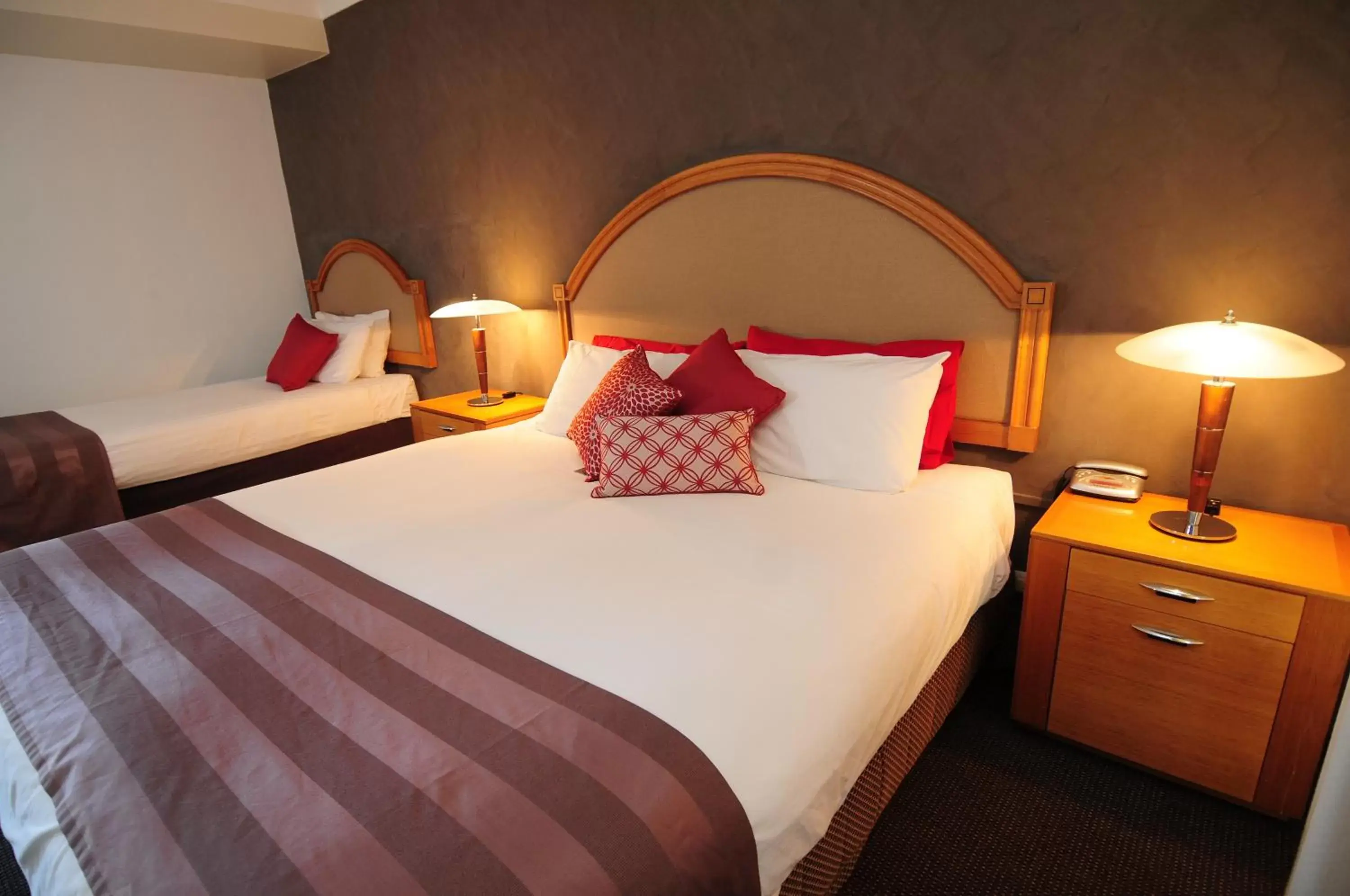 Bed in Quality Inn Dubbo International