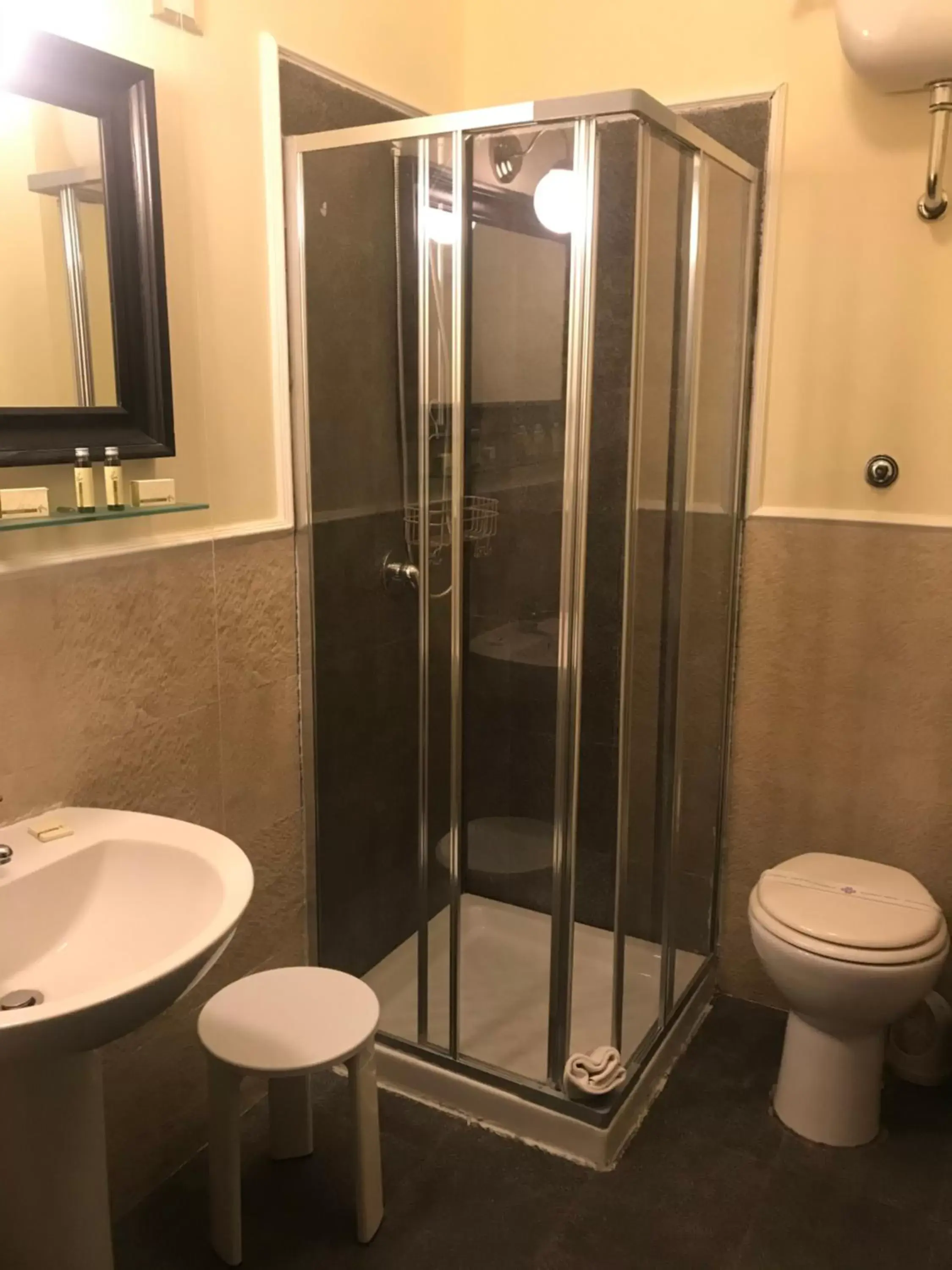 Bathroom in Hotel Plebiscito Aparthotel
