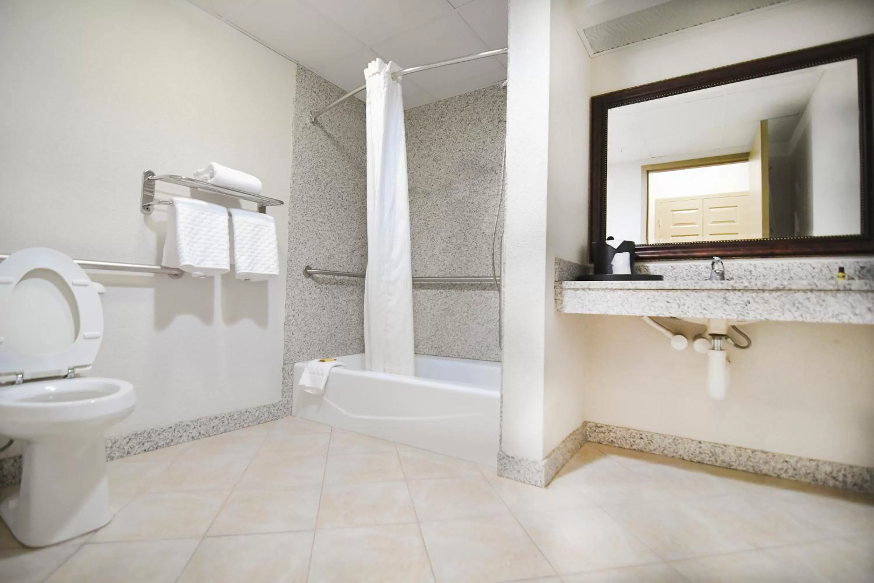 Bathroom in Best Western Plus Sandusky Hotel & Suites