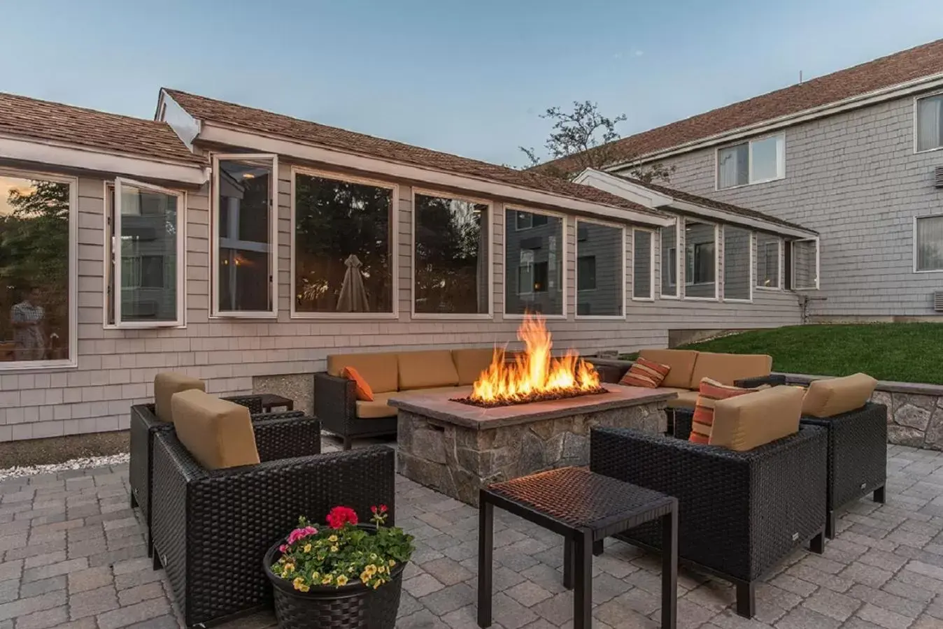 Patio in Rockport Inn and Suites