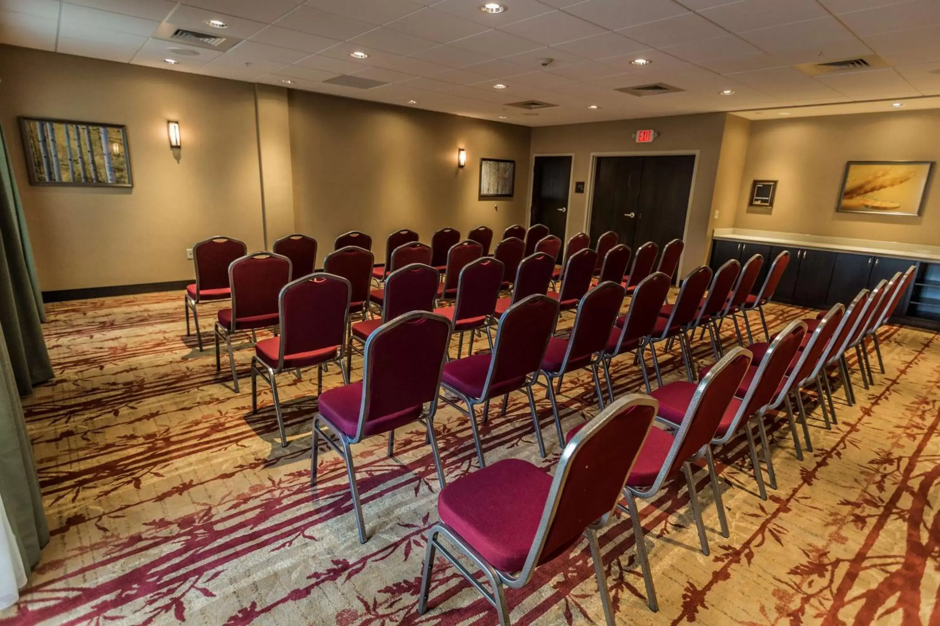 Meeting/conference room in Homewood Suites by Hilton Charlotte Ballantyne, NC