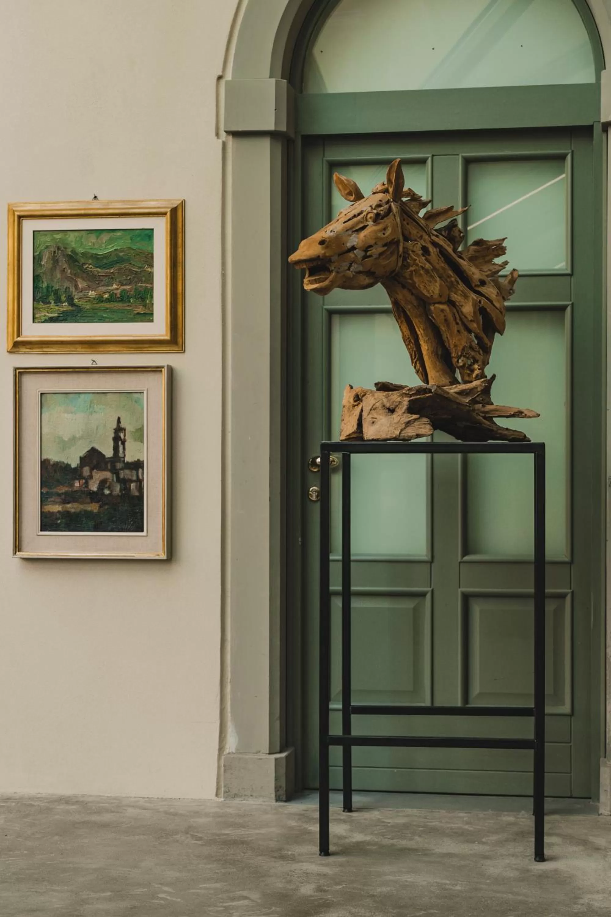 Decorative detail in VILLA MANZONI