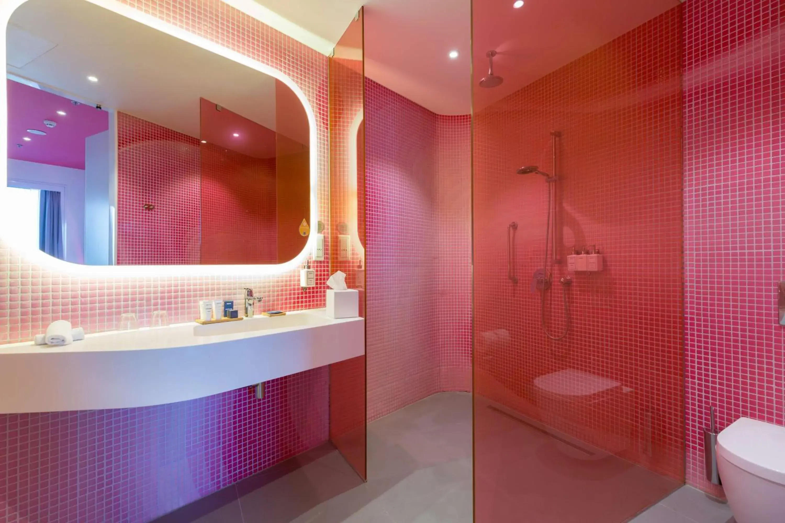 Bathroom in Park Inn by Radisson Amsterdam City West