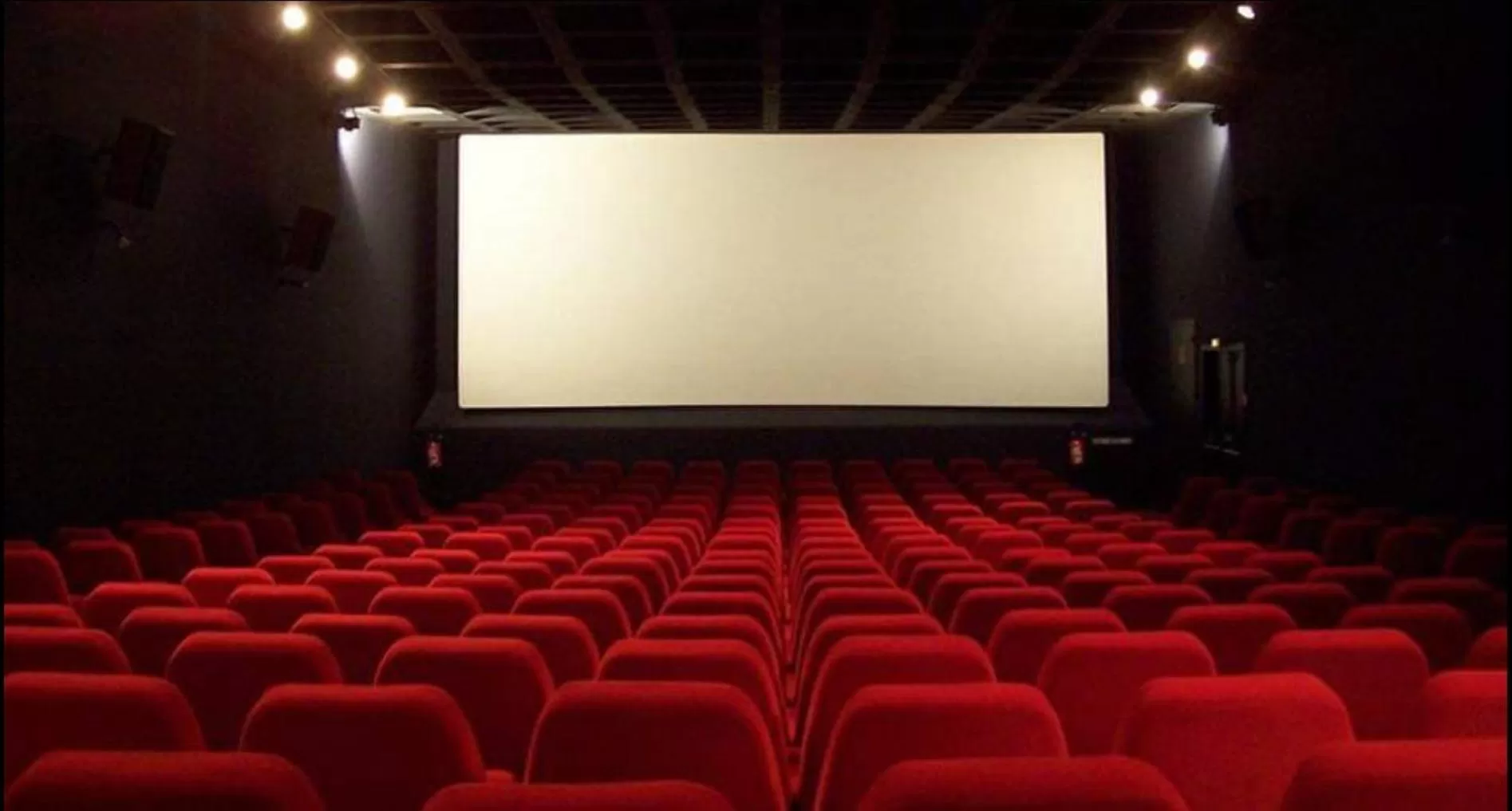 Evening entertainment in Aguada of the Seas