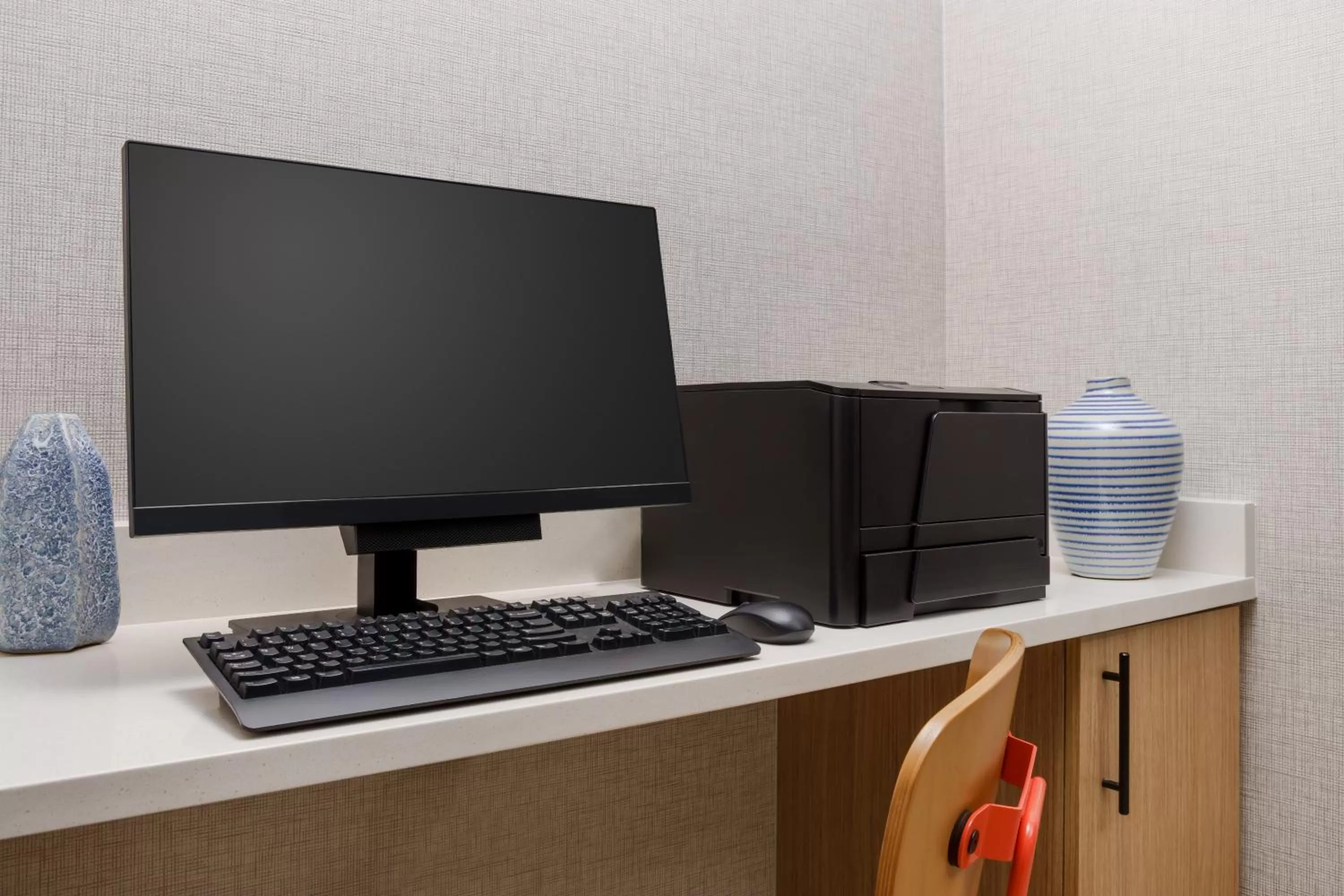 Business facilities in Hyatt Place across from Universal Orlando Resort