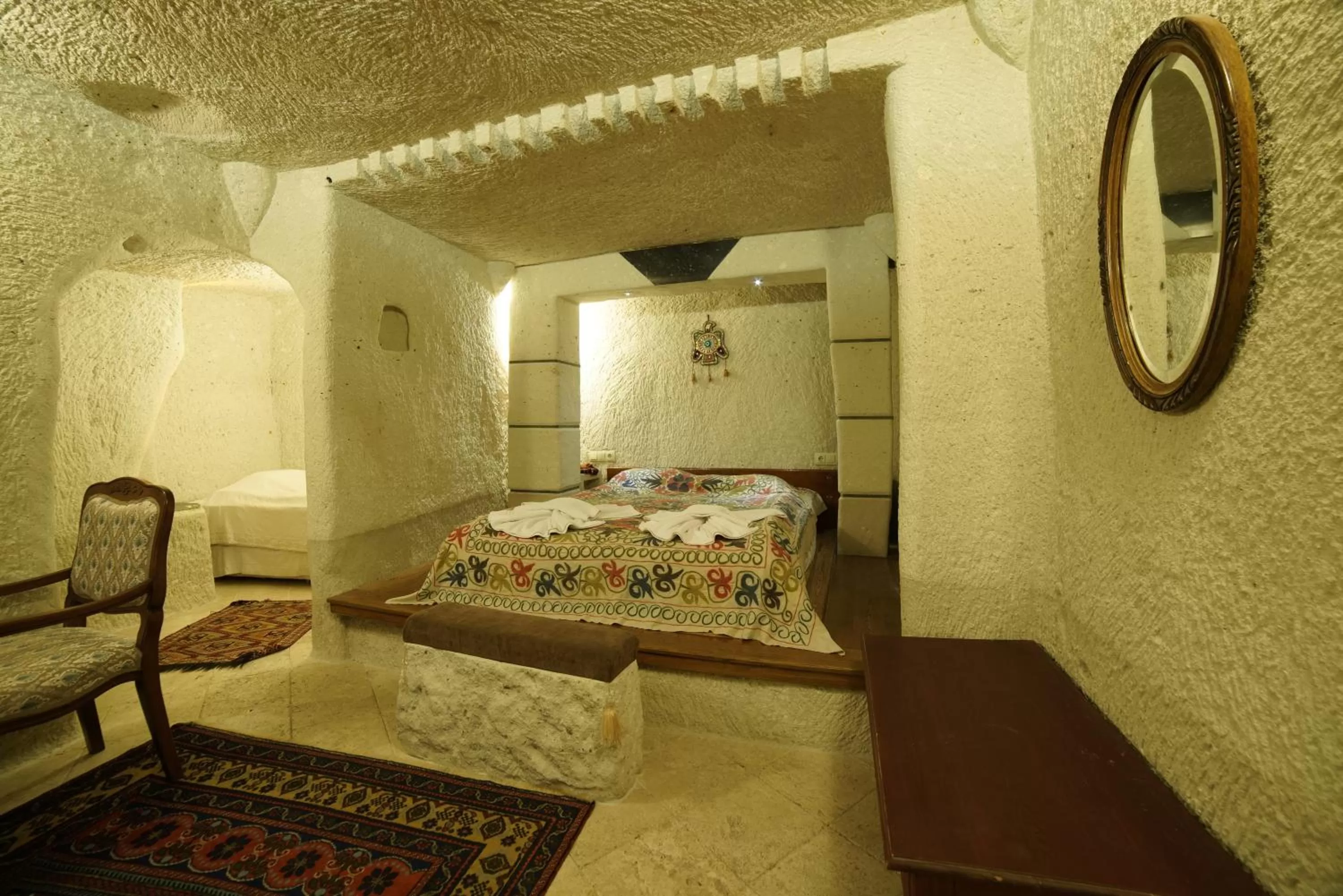 Massage, Bed in Local Cave House
